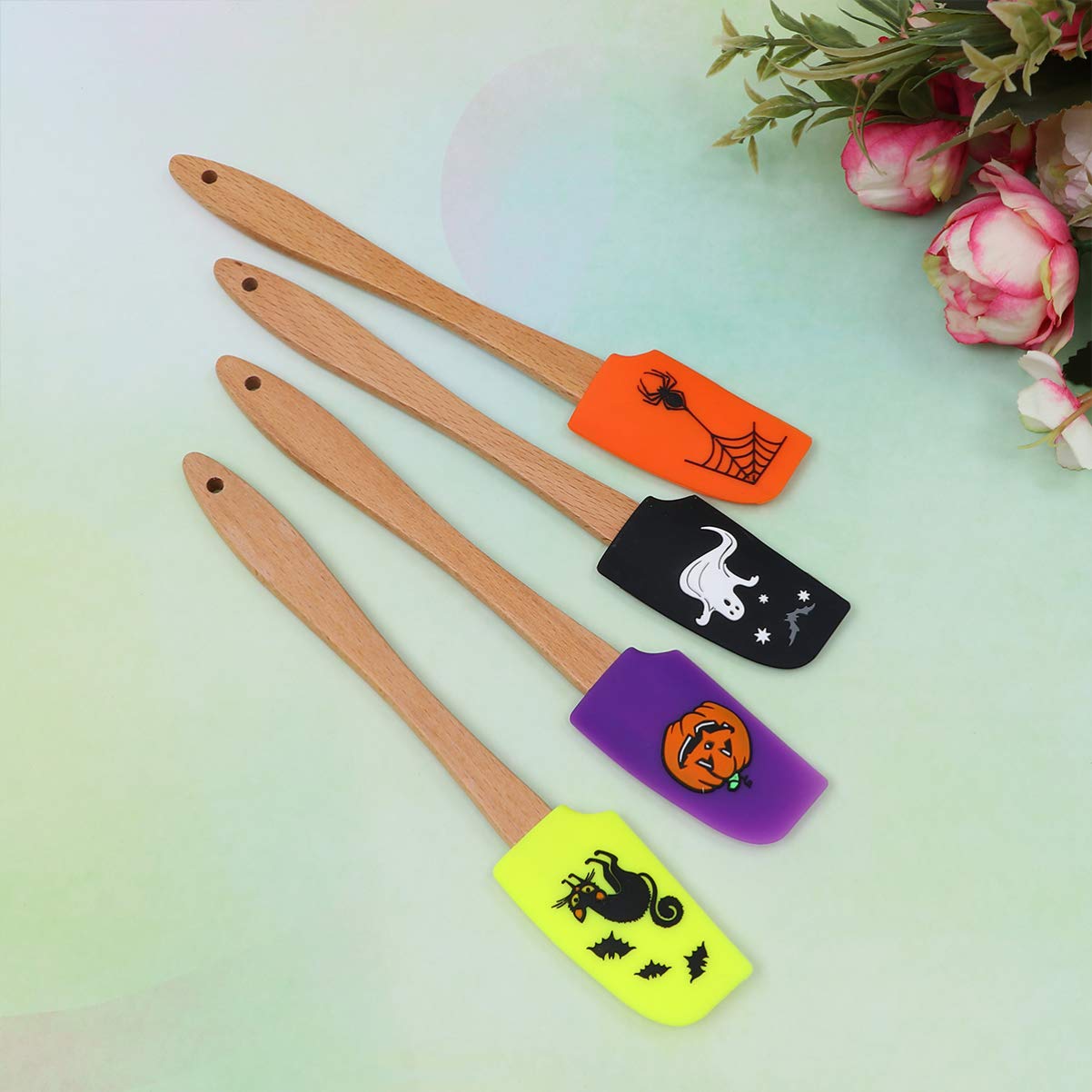 Cabilock 4Pcs Halloween Wooden Handle Silicone Spatula Heat Resistant Silicone Scraper Set Cream Spatula Kitchen Utensil For Coo