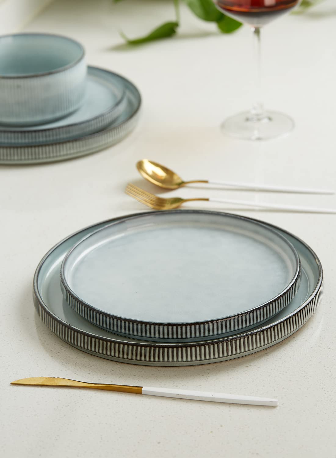 Famiware Star Dinner Plates For 6, 10 Inches Plate Set, Scratch Resistant, Stoneware Dinnerware, Kitchen Modern Rustic Serving D