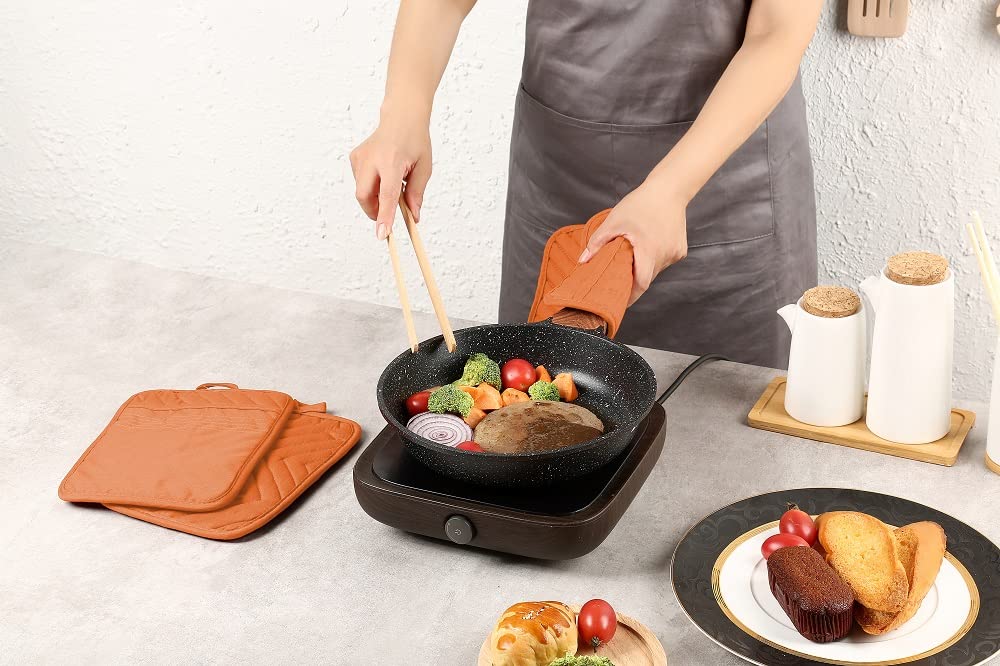 VEIKERY Cotton Pocket Pot Holders Machine Washable Heat Resistant Hot Pads for Kitchen and Baking Square Orange Oven Mitts 7''x9'' Set of 3