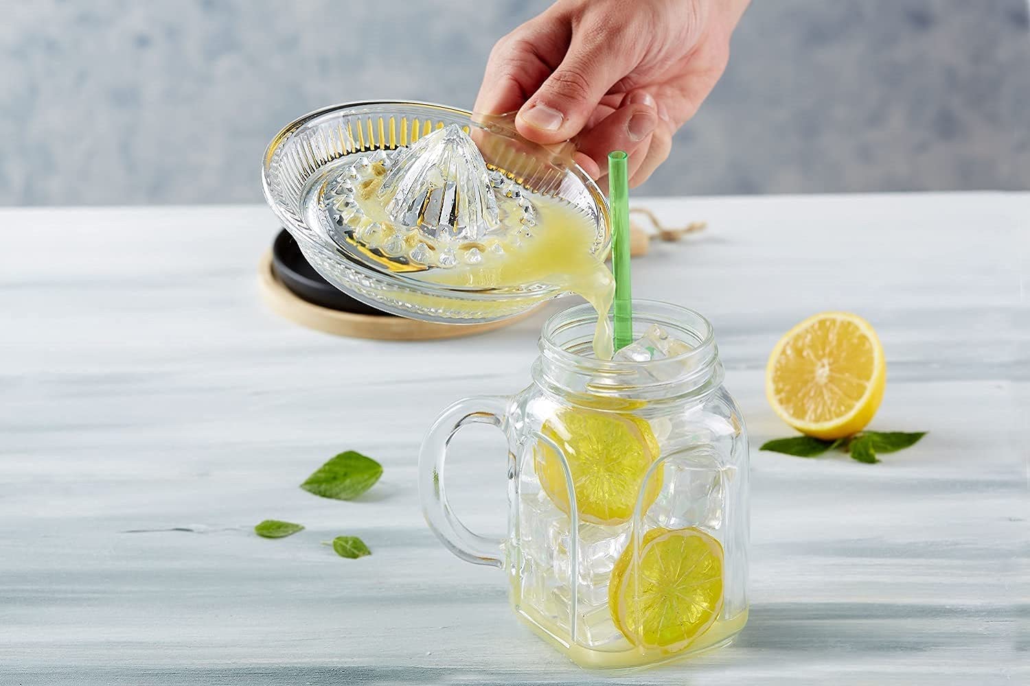 DUHALINE Lemon Squeezer  Portable Citrus Juicer  Crystal Reamer Manual Juicer with Handle and Spout for Fresh Juice  Lime Orange  Heavy Clear Glass