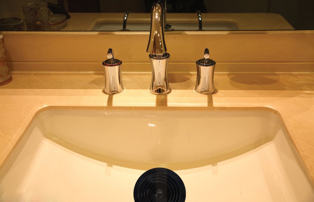 V-Top Tub Stopper 2 Pack, 6 Inches Large Silicone Drain Plug Hair Stopper Flat Suction Cover For Kitchen, Bathroom And Laundry