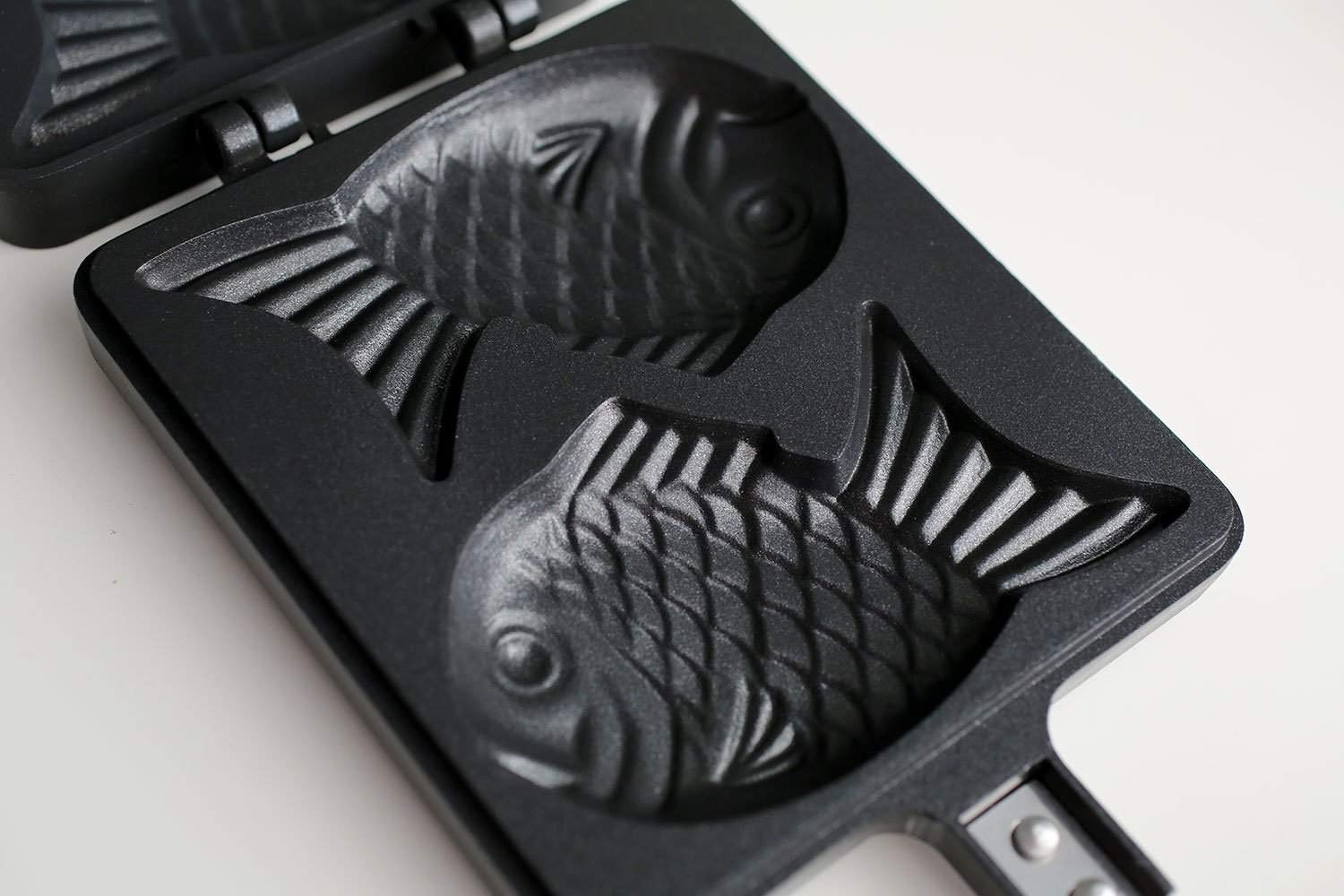 Japanese Taiyaki Fish Shaped Waffle Maker Pan Mold 2 Cast Bakeware With 2 Sides Home Diy Cooking Food Gift For New Home