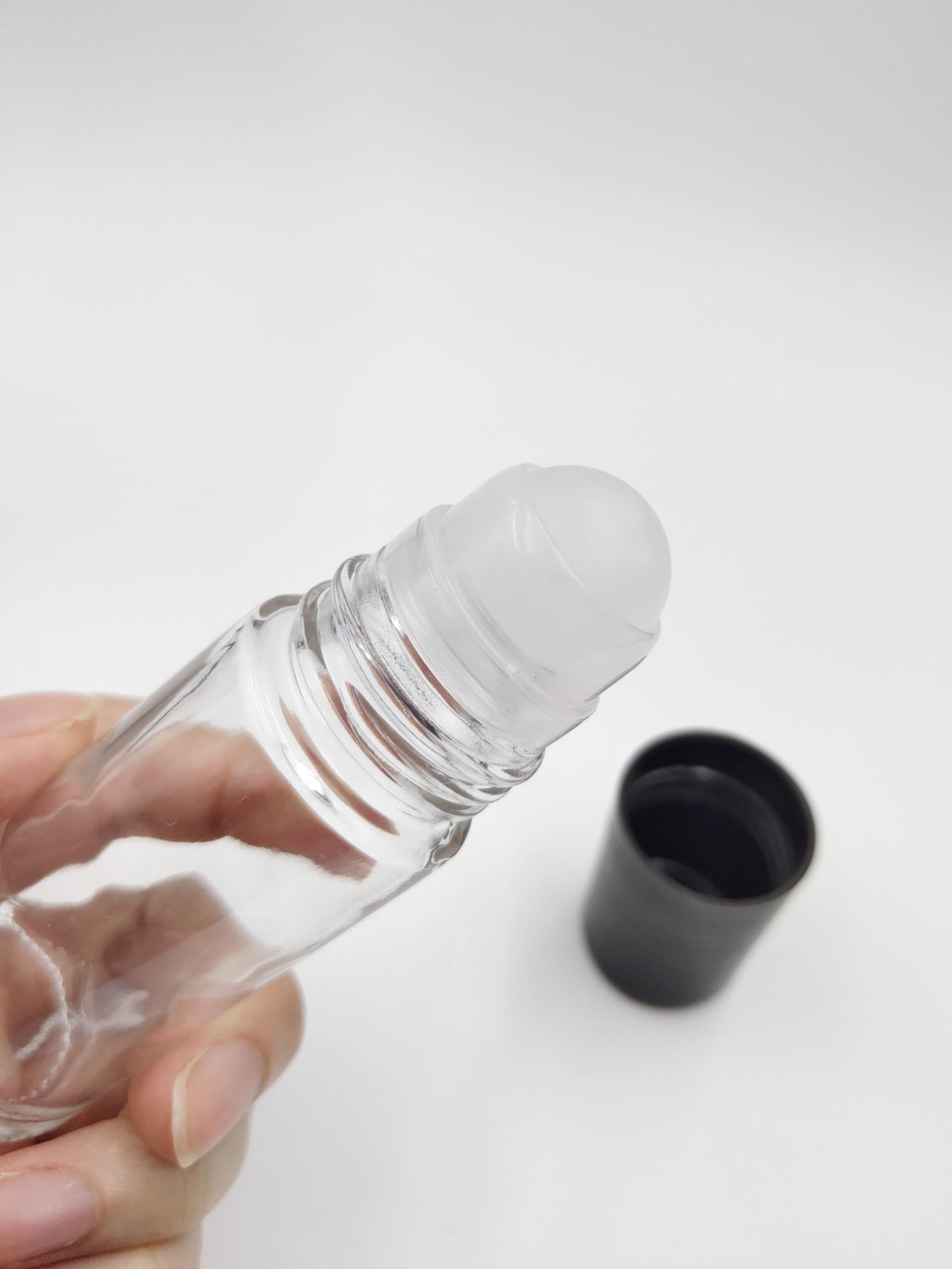 Yyngjck 4Packs Glass Clear Roller Bottles 30Ml/1 Oz Refillable Essential Oil Perfume Roll On Bottles Leak-Proof Design Empty