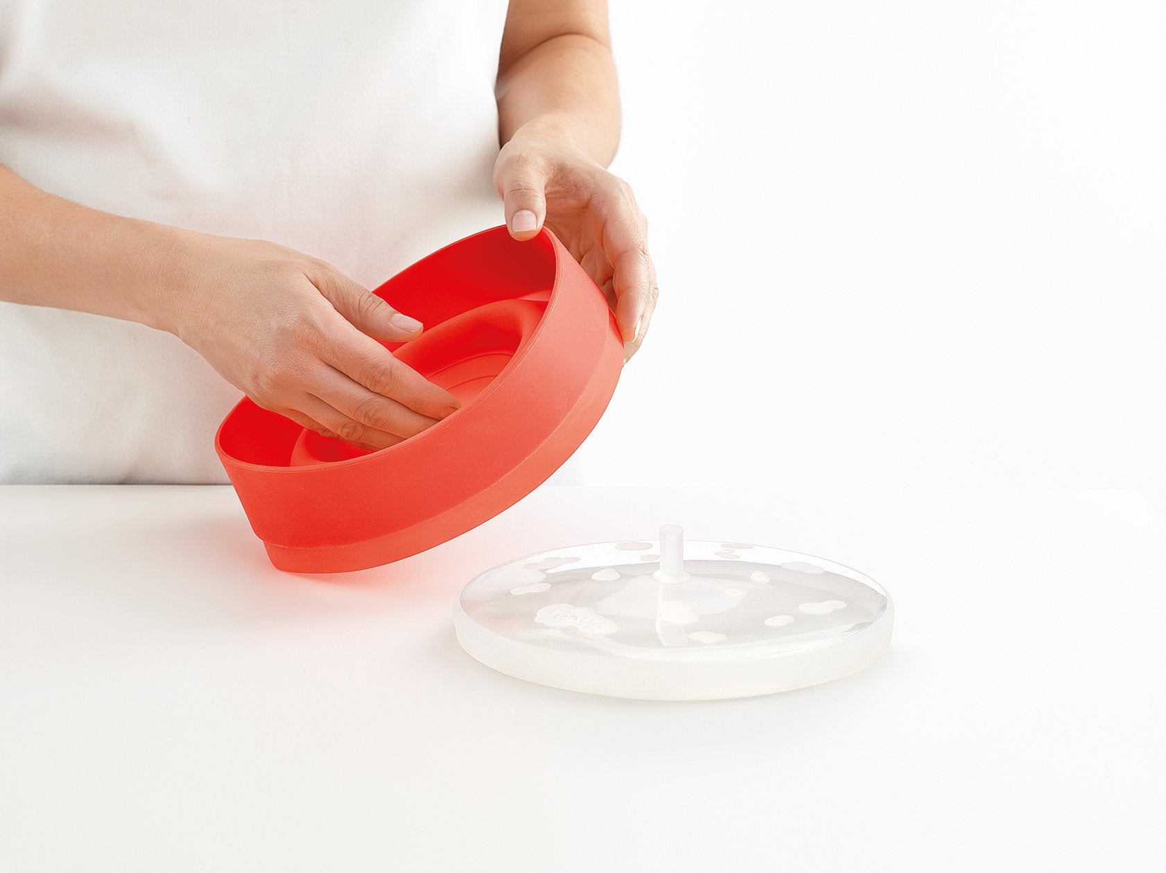 Lekue Microwave Popcorn Popper, Silicone, Red, Model 0200226R10M017