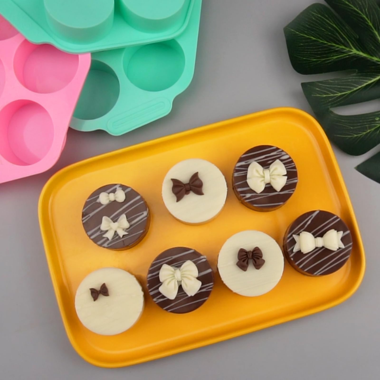 Actvty Round Chocolate Covered Cookie Molds, 3 Pcs Cylinder Chocolate Candy Silicone Molds, Perfect For Chocolate Covered Oreos,