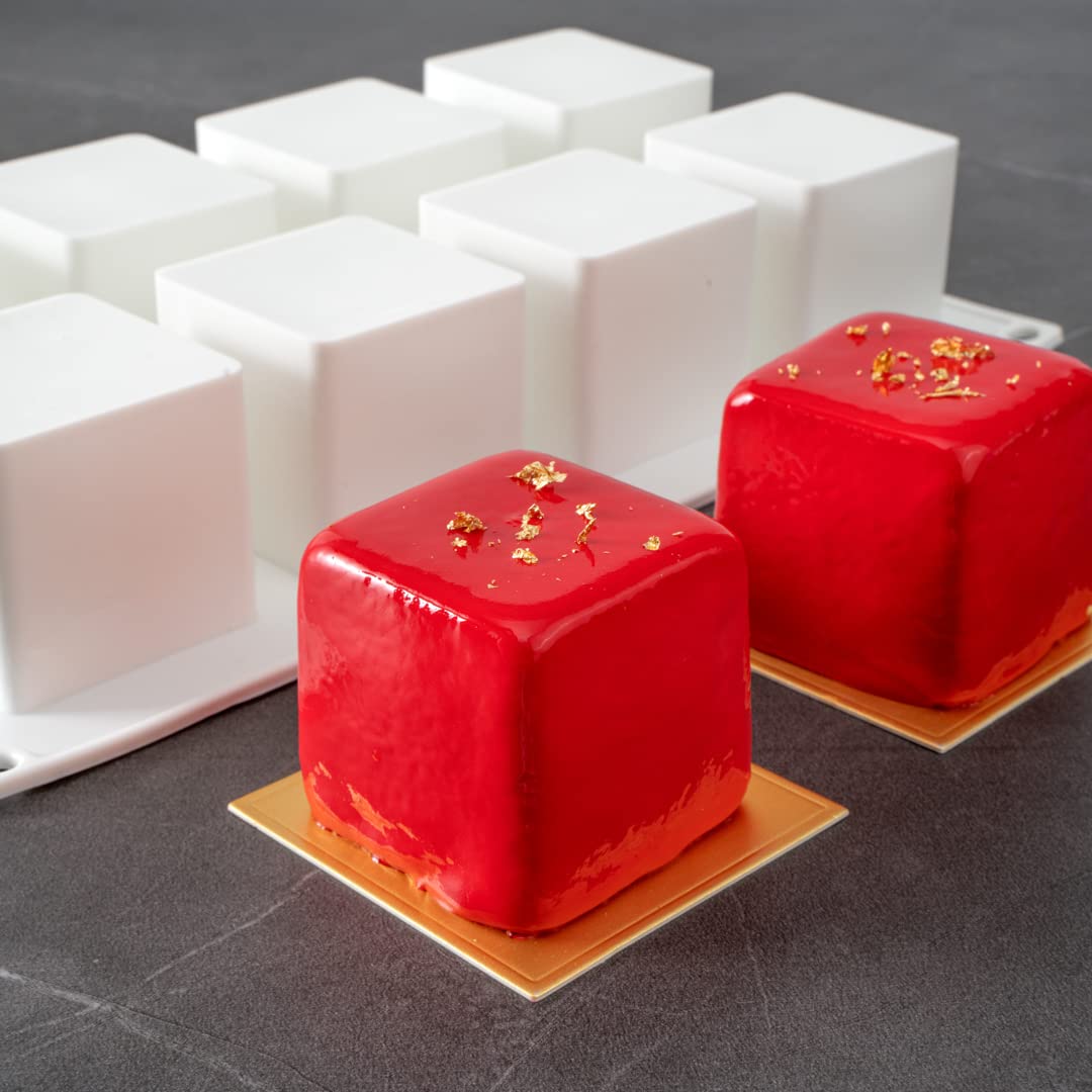 Restaurantware Pastry Tek Silicone Cube Baking Mold - 8-Compartment - 10 Count Box