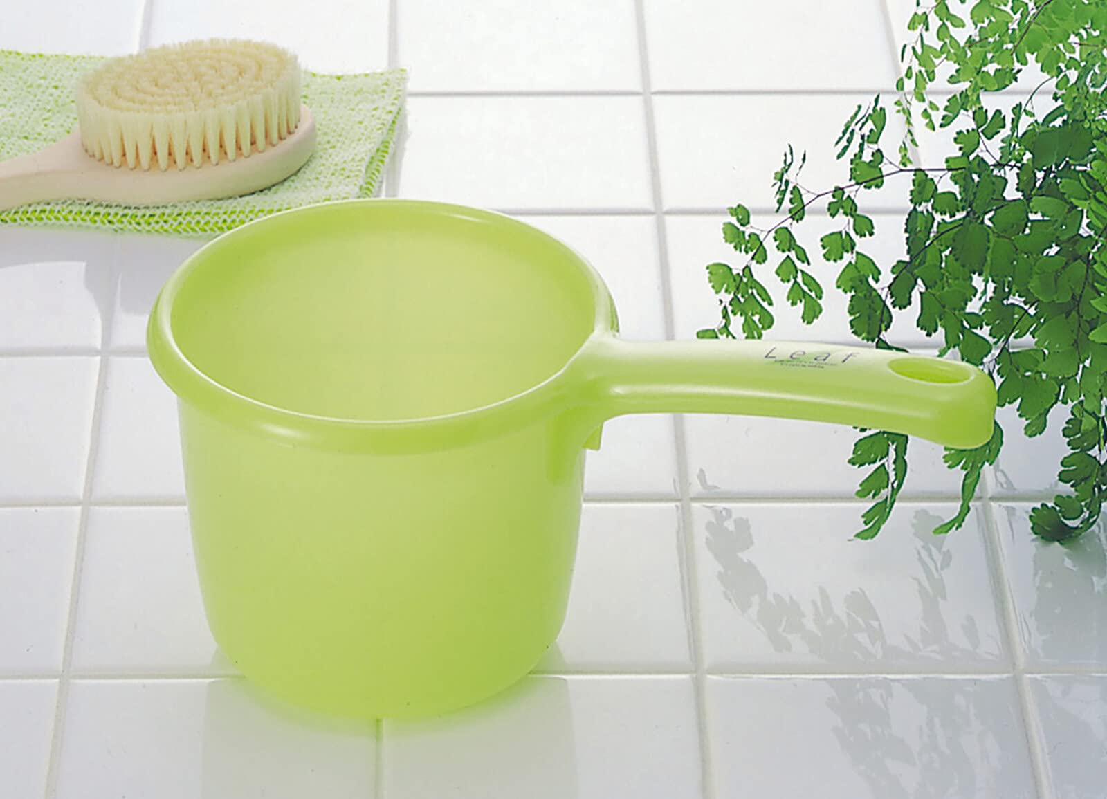 JapanBargain 3040  Japanese Plastic Water Ladle Bath Ladle Dipper Green Color  Made in Japan (1  Green)