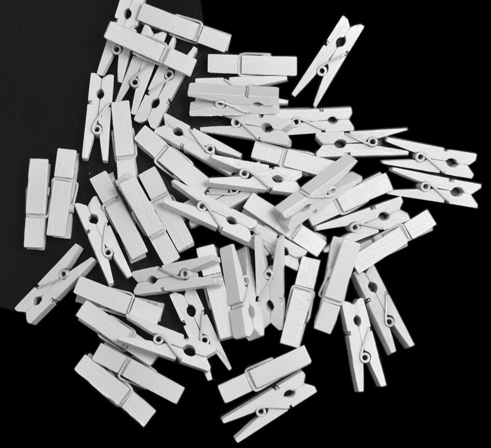 Bronagrand 100Pcs Mini White Wooden Utility Paper Clip, Clothespins Clip, Clothes Line Clips,Photo Clips