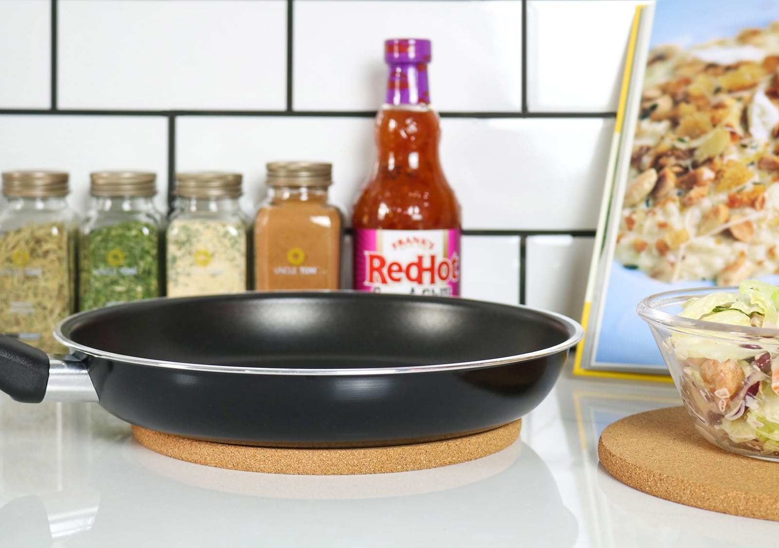 Round Cork Trivets, 7.5 Inches Heat Cork Trivets For Hot Dishes, Pots And Pans, Plant Trivets, 4-Pack