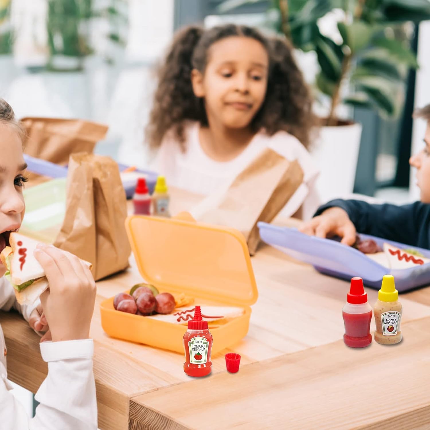 Puthak Portable Mini Squeeze Condiment Dispenser Bottle With Screw Cap For Ketchup, Honey, Salad, Soya Sauces Bbq Home Kitchen U