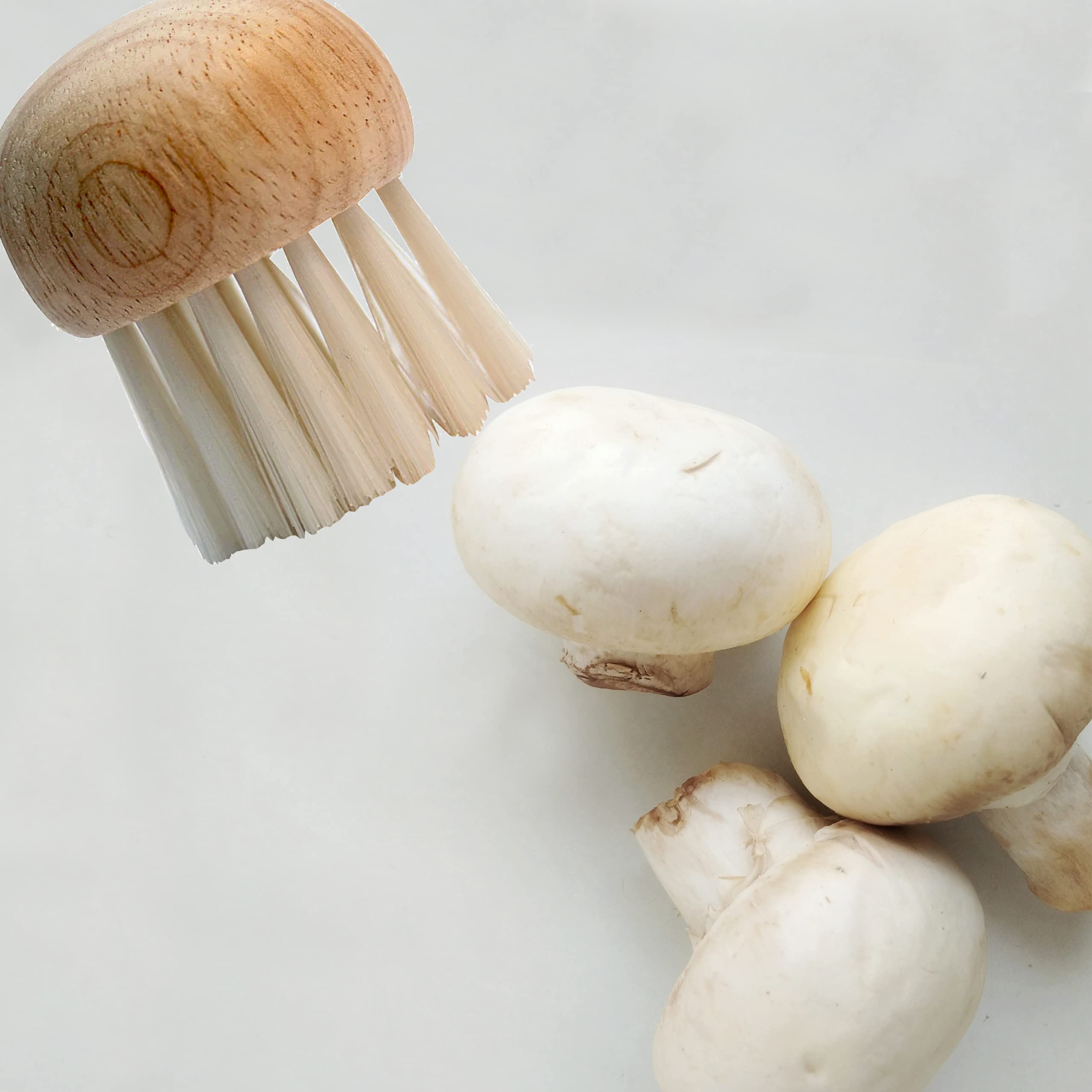 Cuisinox Mushroom Brush With Wooden Top