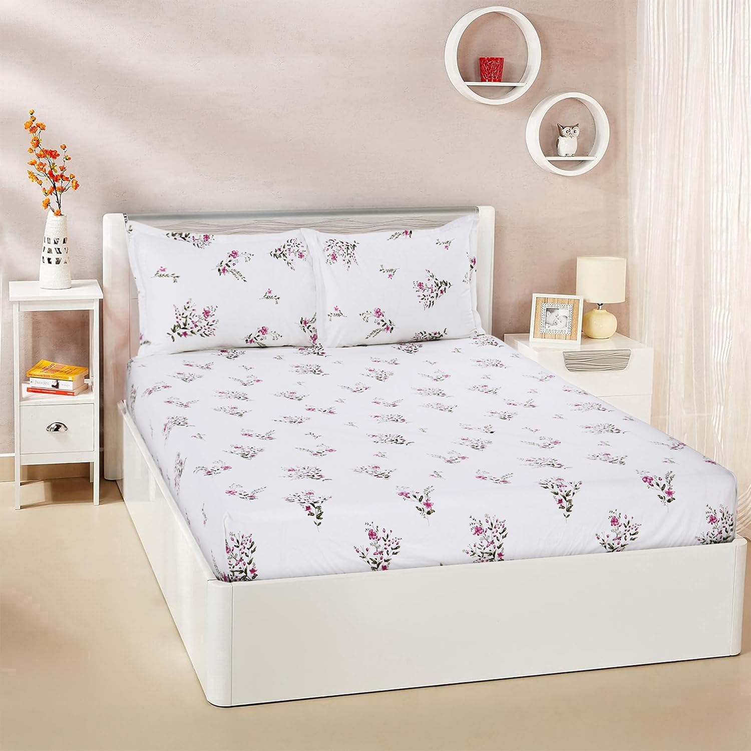 Amazon Brand - Solimo Queen Size Fitted Bedsheet With 2 Pillow Cases | 200 Tc | 100% Cotton | Washing Machine Washable | Fits Up