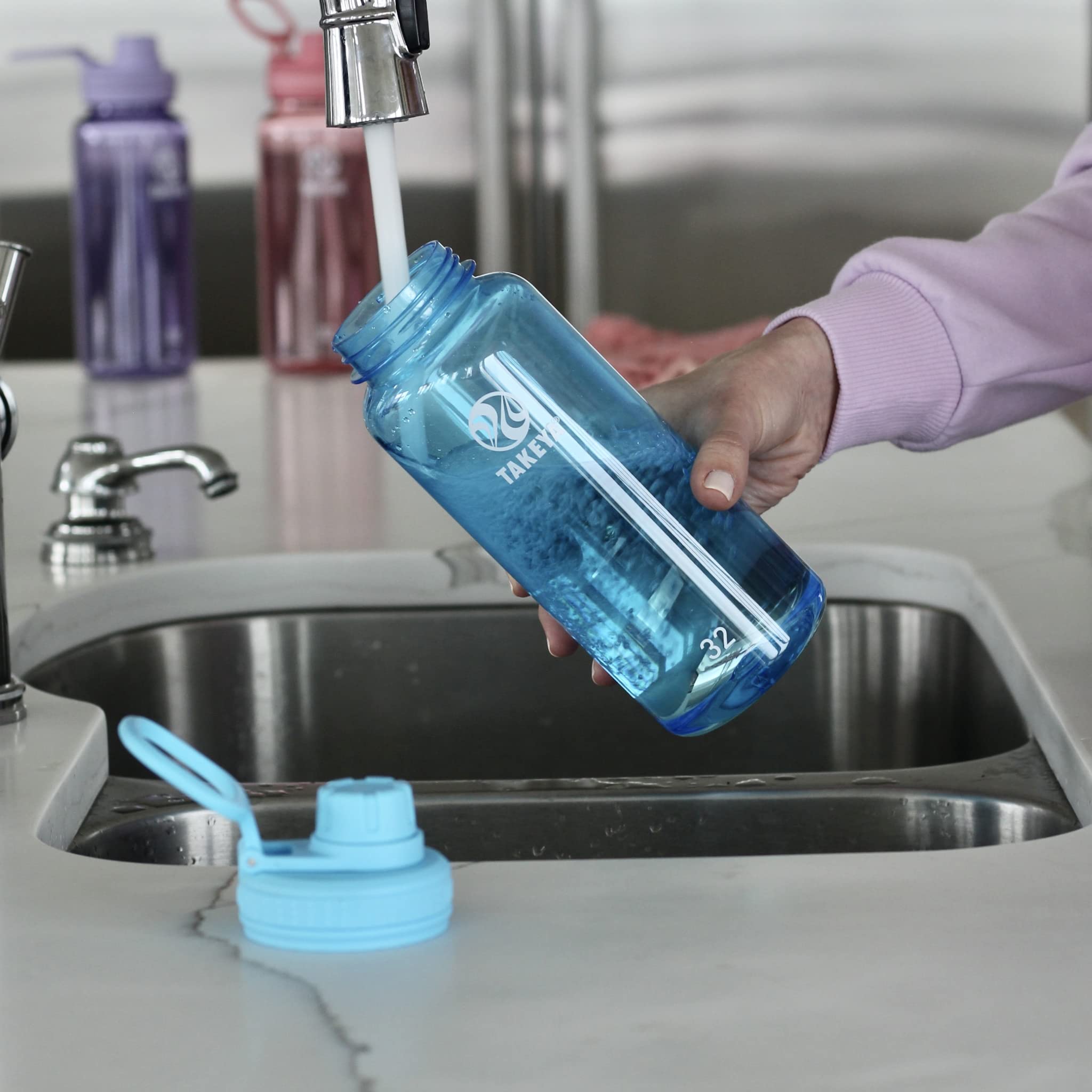 Takeya 885395504056 Tritan Bottle, Spout Lid Breezy Blue 32Oz