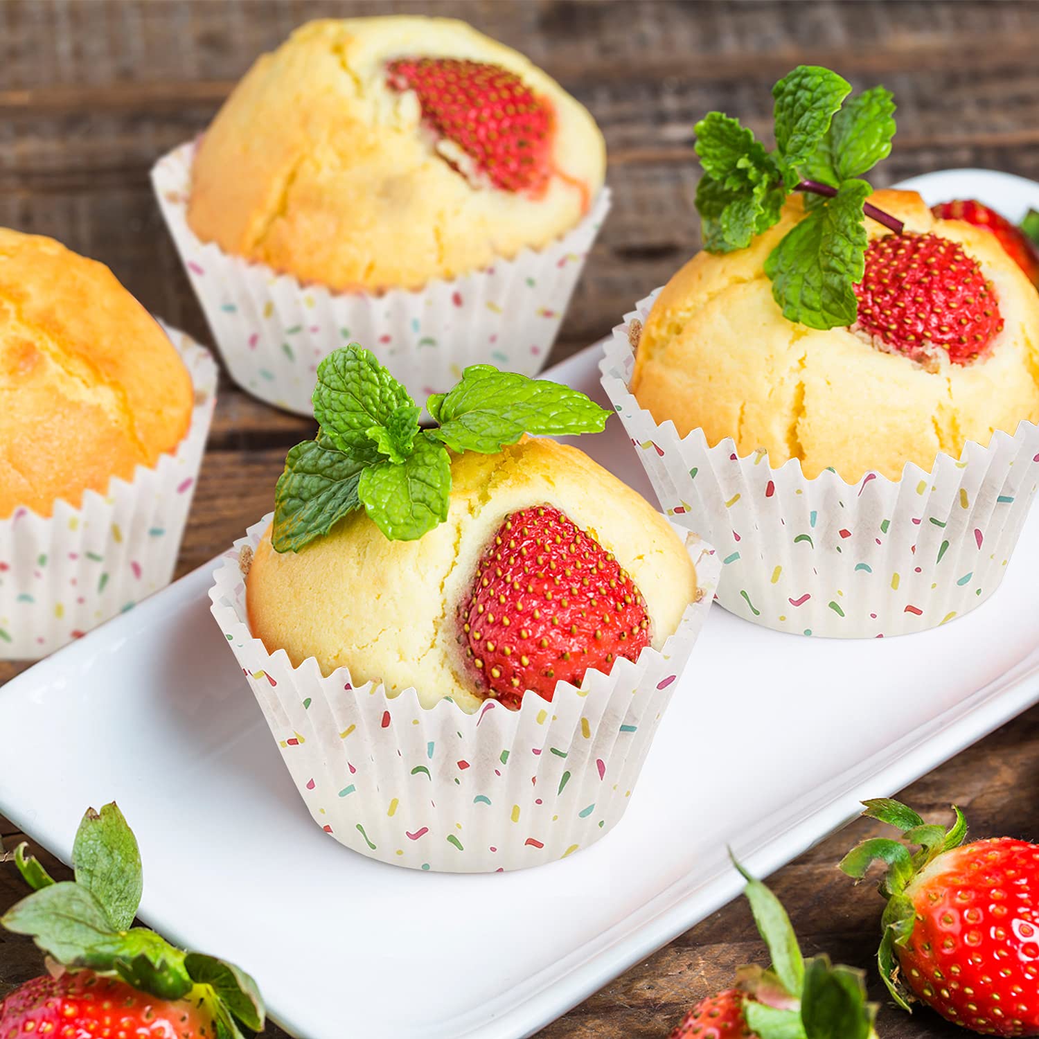 Candy White Cupcake Liners - Gifbera Standard Baking Cups Odorless Greaseproof Paper Muffin Wrappers  Pack of 200