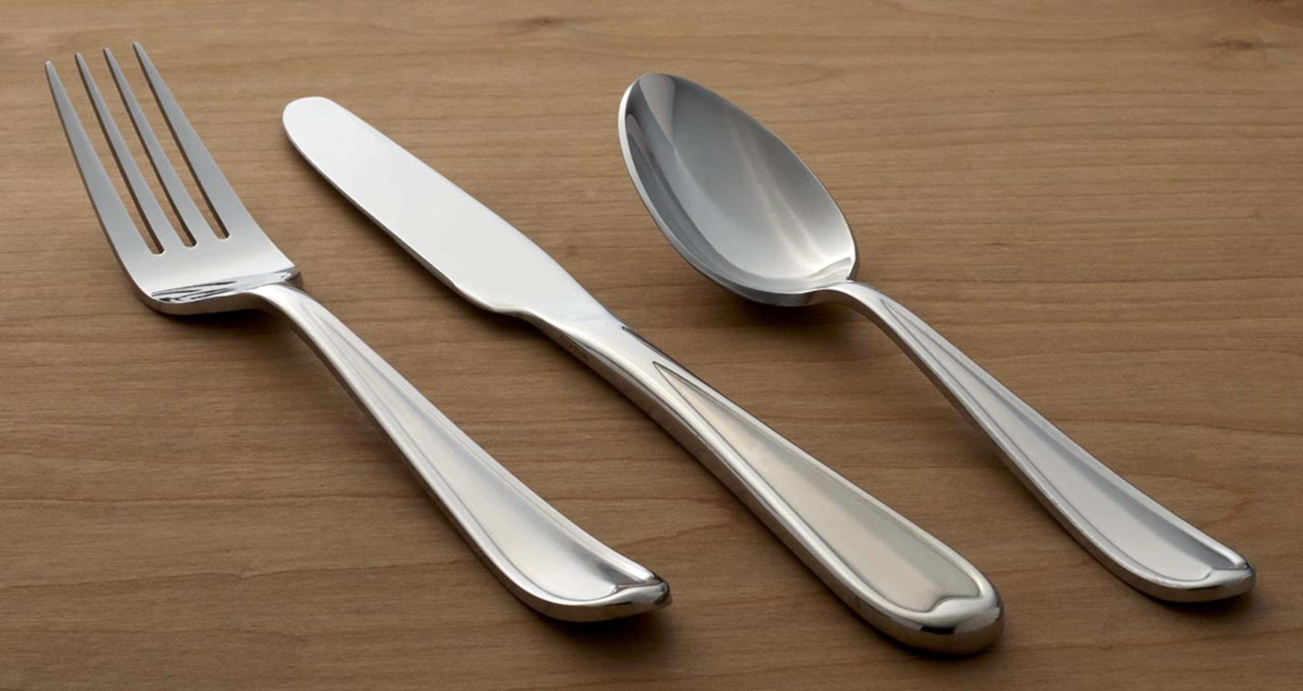 Oneida Dylan 42 Piece Everyday Flatware, Service For 8, 18/0 Stainless Steel, Silverware Set