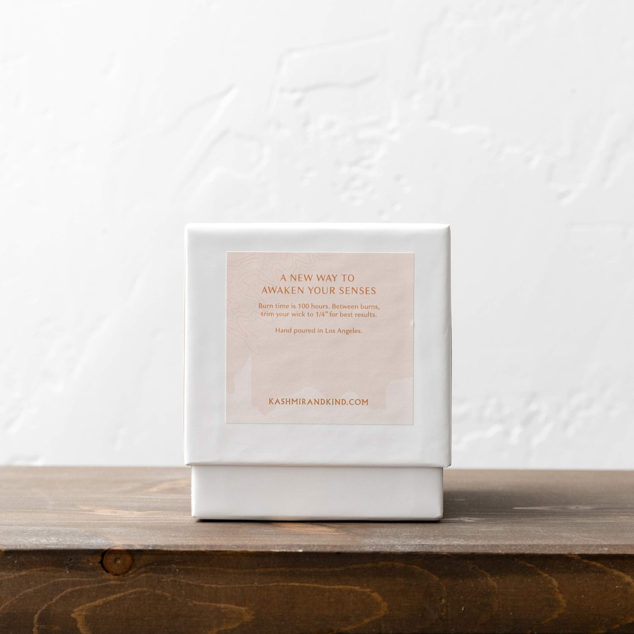KASHMIR & KIND Luxury All Natural Soy Wax Candle, Signature Scented - California Silk Road, Nontoxic 14 oz Long Lasting Hours