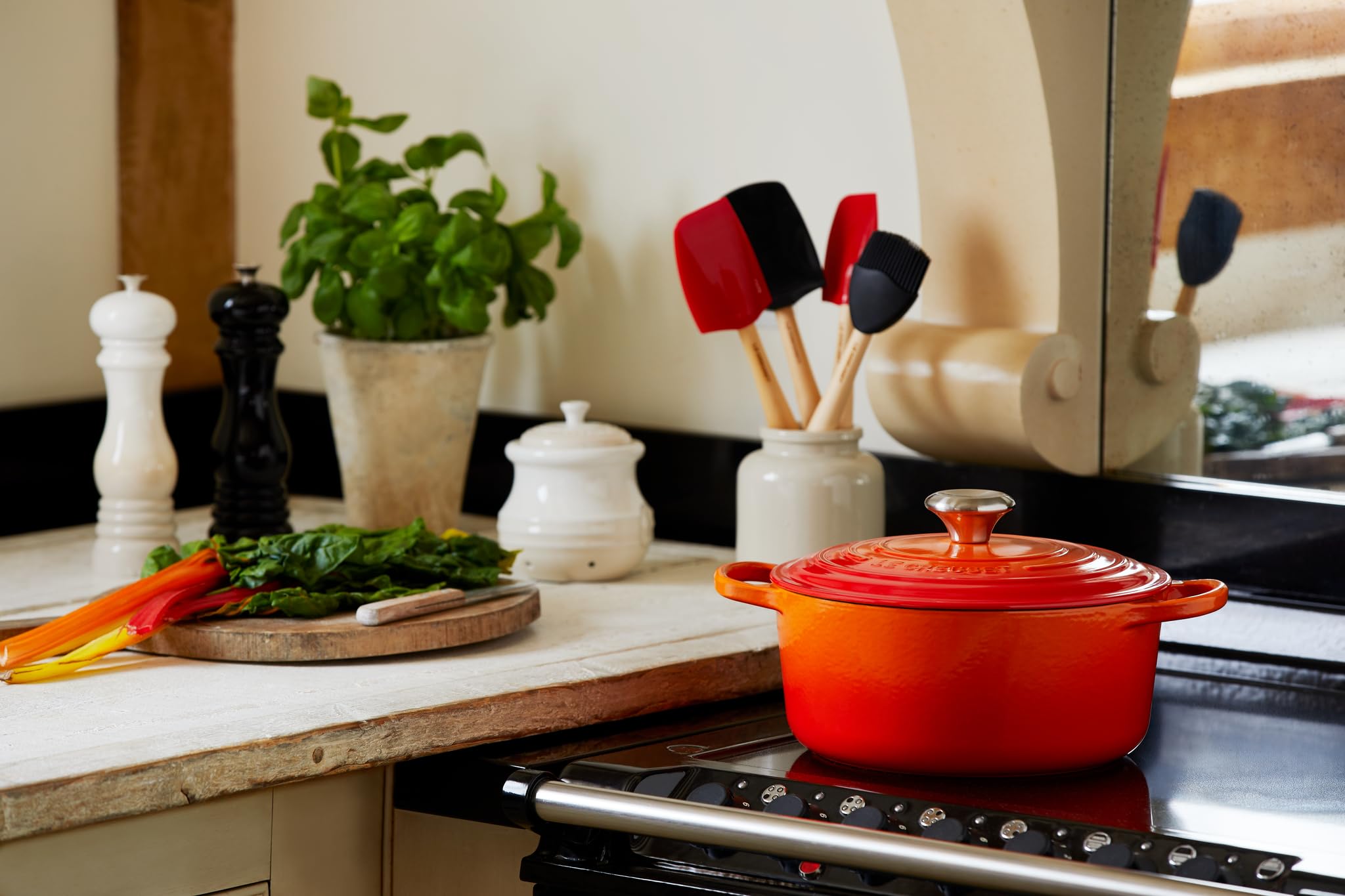 Le Creuset Enameled Cast Iron Signature Round Dutch Oven, 2 Qt., Flame