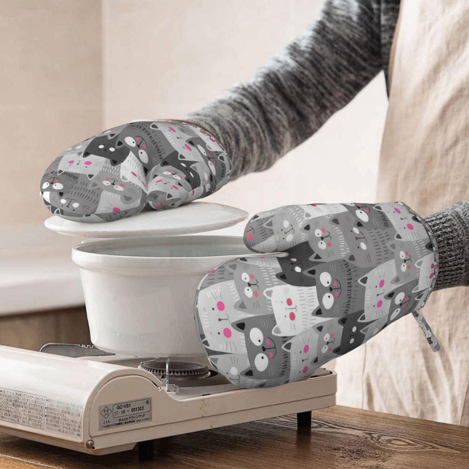 Ouqiuwa Hipster Cartoon Cute Cat Kitten Gray Oven Mitt/Glove For Easy Gripping Set Of 2 Kitchen Accessories