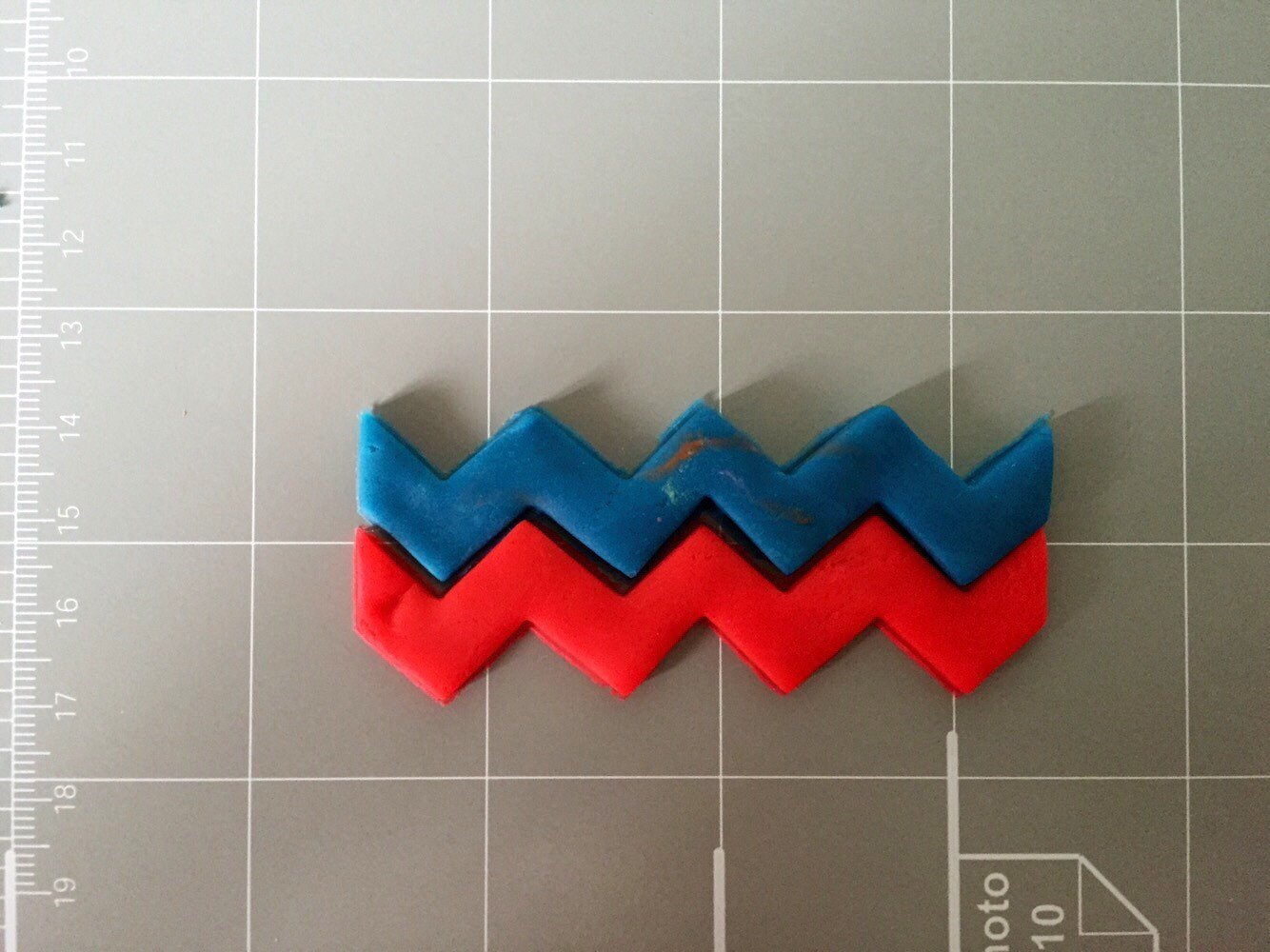 Arbi Design Chevron Cookie Cutter (4 Inch)