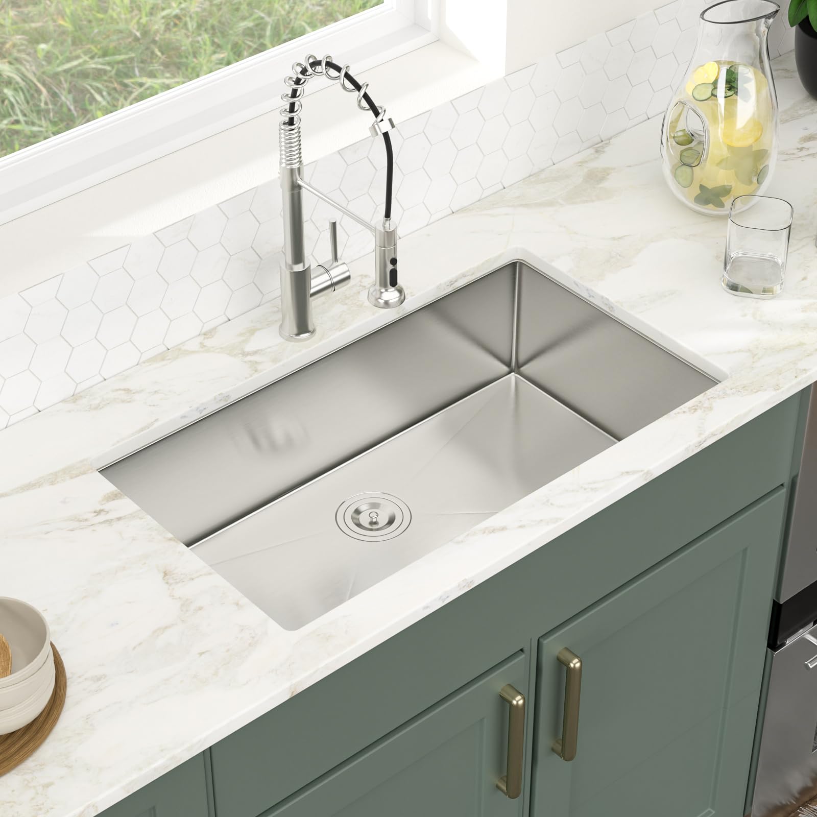 Logmey 33 Inch Undermount Kitchen Sink - 33X19 In Handmade Stainless Steel Undermount Sink 16 Gauge Single Bowl Sinks With Round
