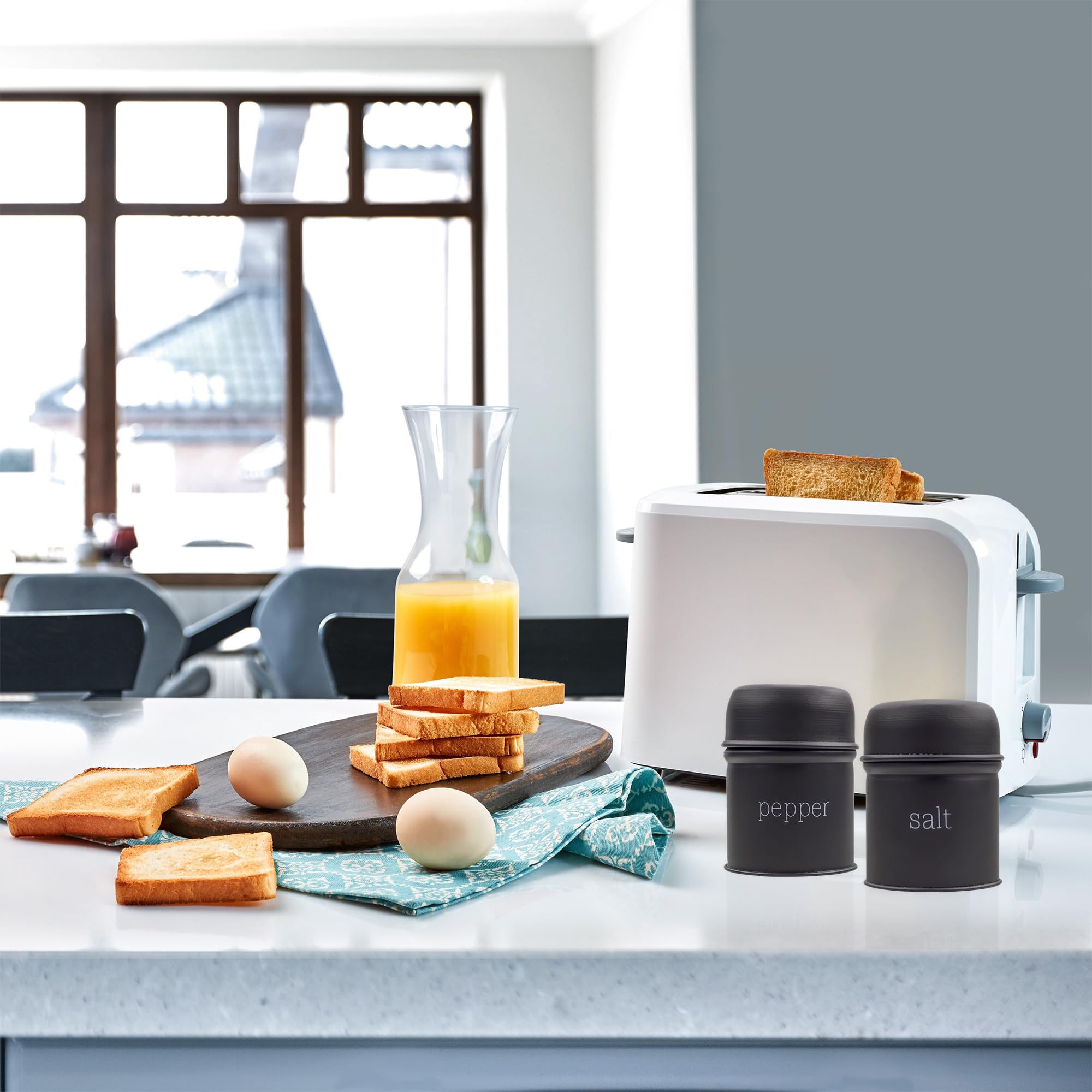 Auldhome Salt And Pepper Shaker Set (Black) Contemporary Modern Farmhouse Retro Enamel Style Shaker Set