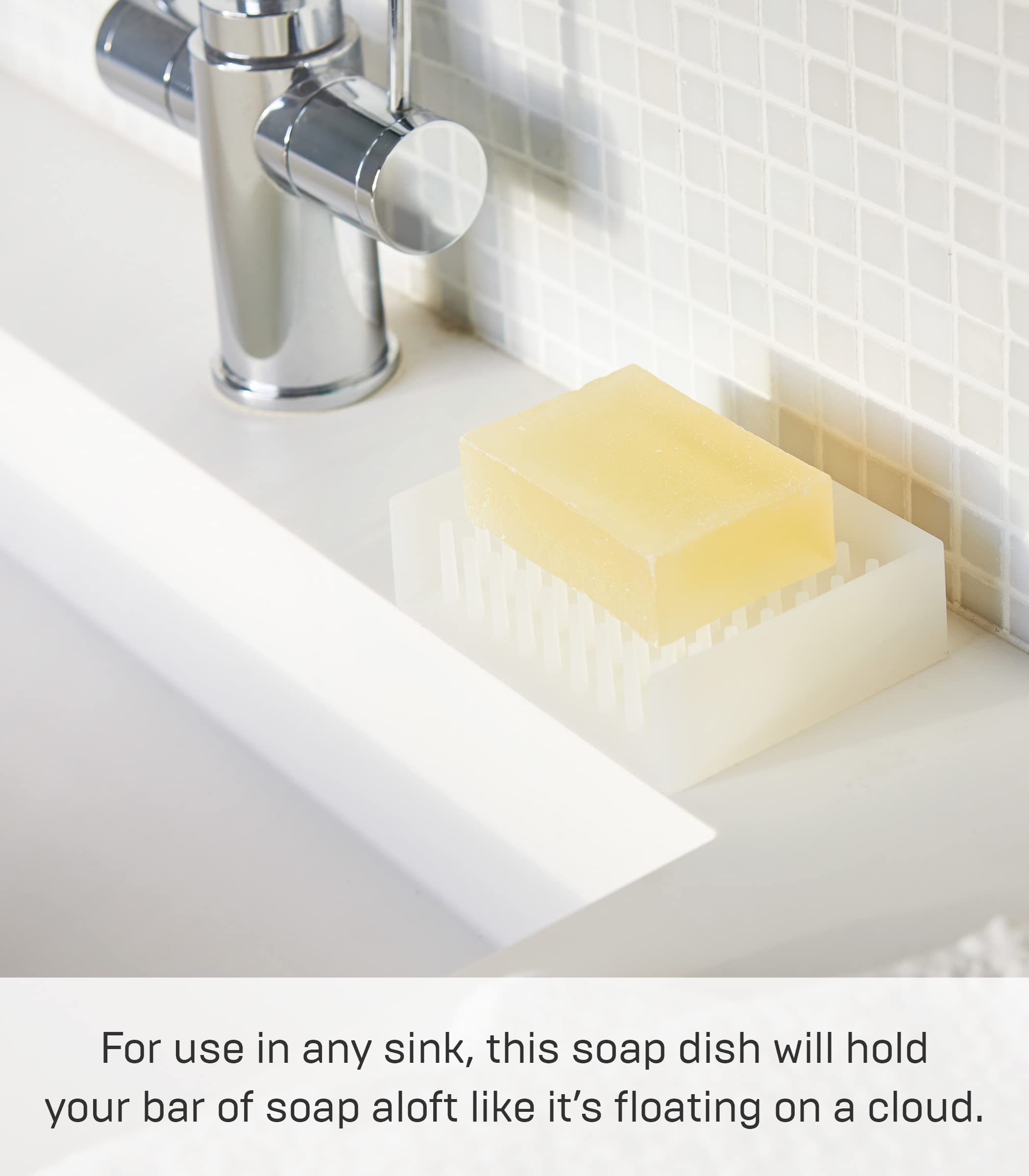 Yamazaki Home 2992 Self Draining Soap Tray-Floating Holder Dish For Sink, One Size, Clear
