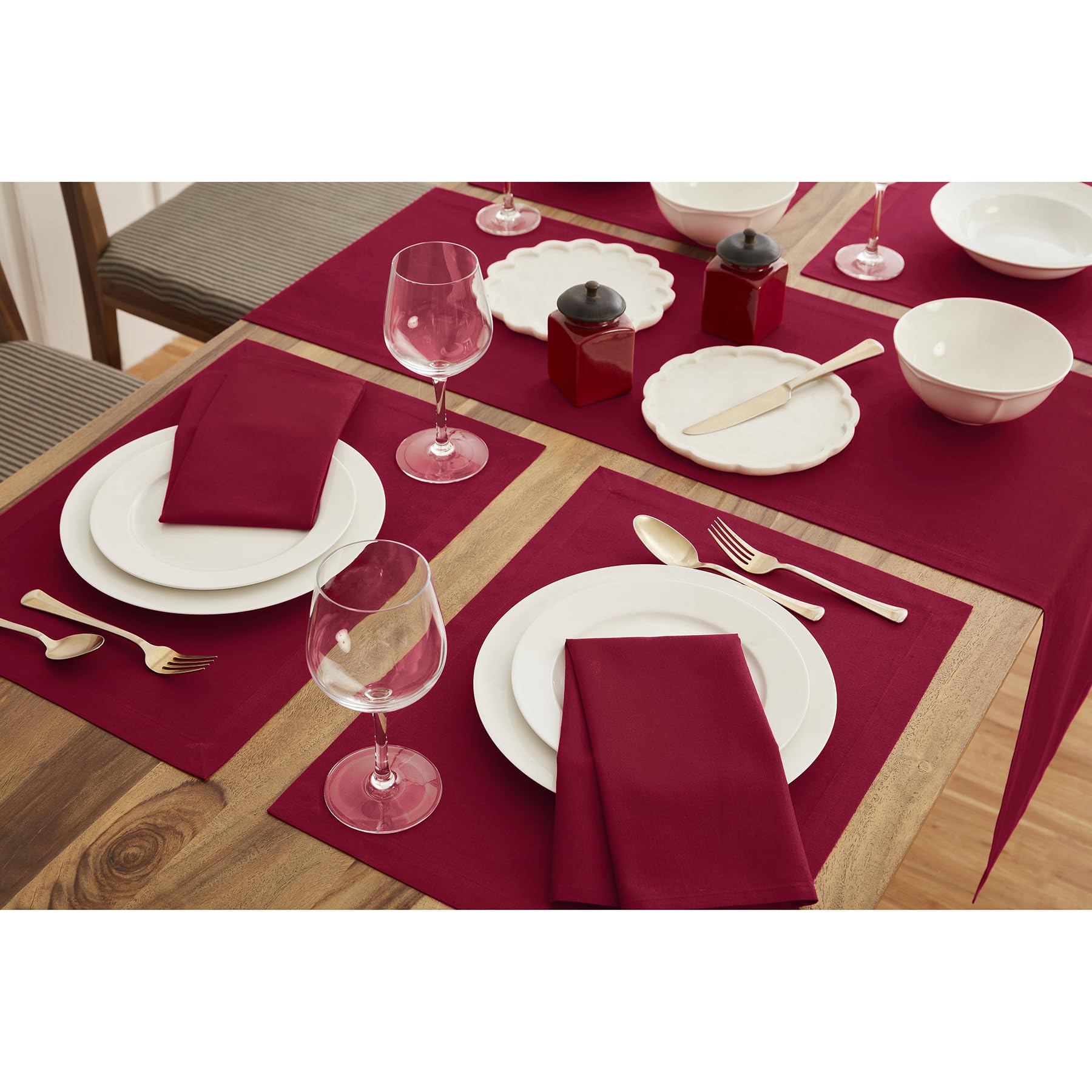Solino Home Placemats 19'' L X 14'' W Inch - Dru Cotton Linen Red Cloth Placemats Set Of 4 - Washable Fabric Place Mats