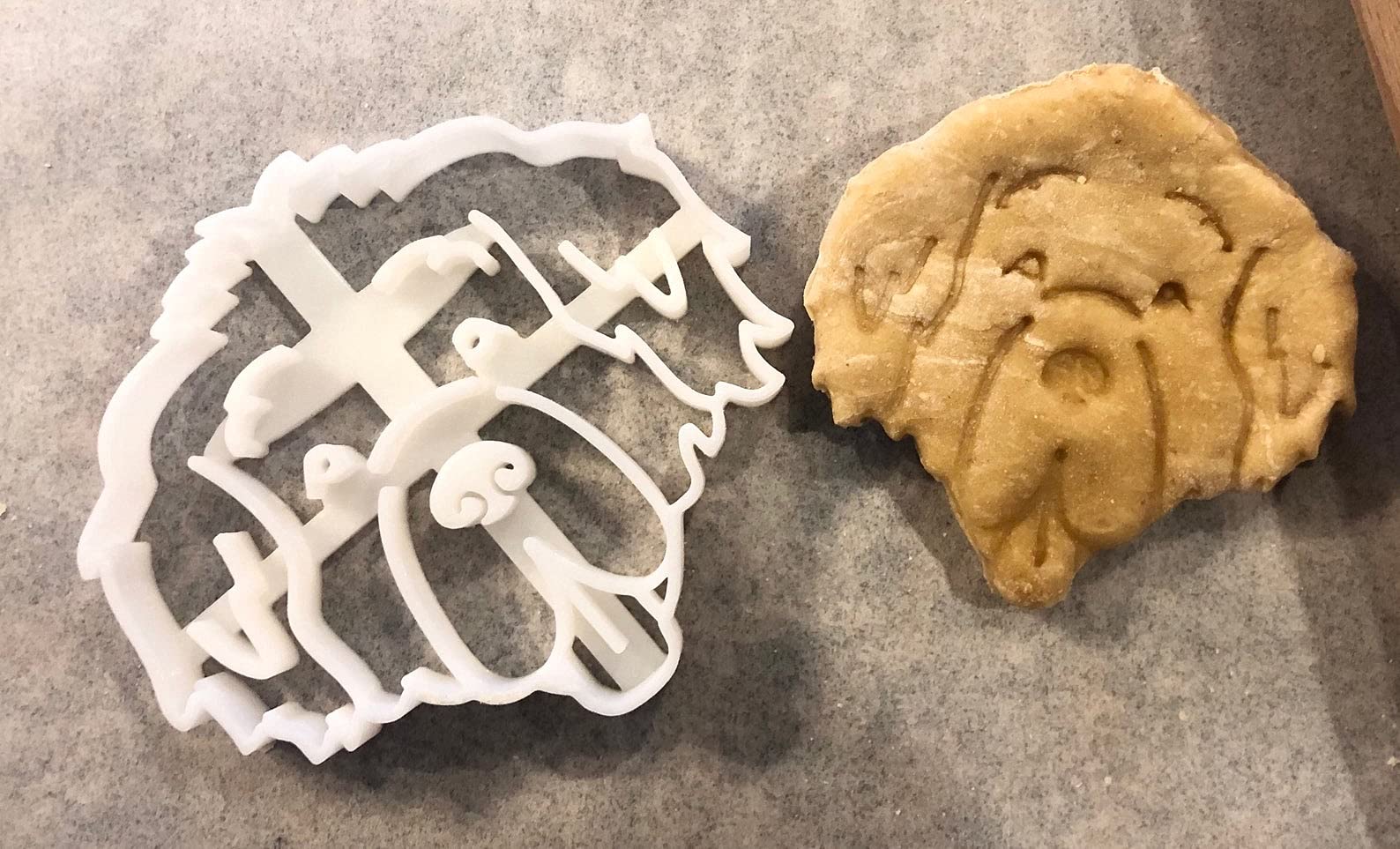 Newfoundland Dog Breed Cookie Cutter And Dog Treat Cutter - Face - 3 Inch