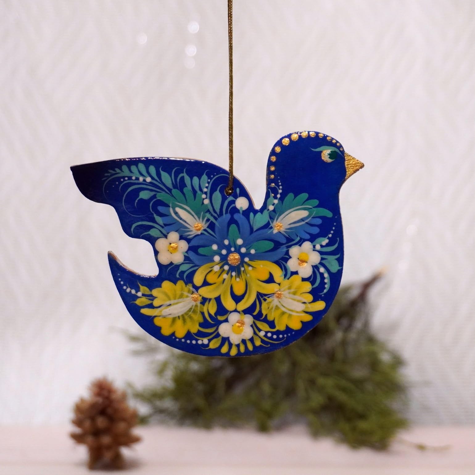 Bird Ornament Made of Wood Hand-Painted 2,8 x 3,5 x 0,2 inch Traditional Ukrainian Christmas Ornament and Easter Decor with Petr