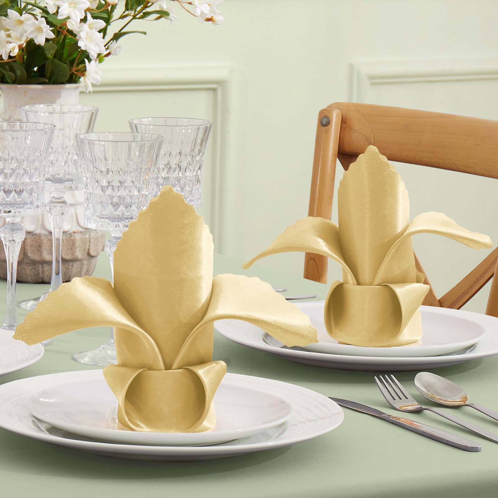 Vacvelt 24 Pack Gold Satin Napkins 17X17 Inch Wedding Napkins, Scalloped Elegant Dinner Napkins Square Table Napkins Decor, Silk