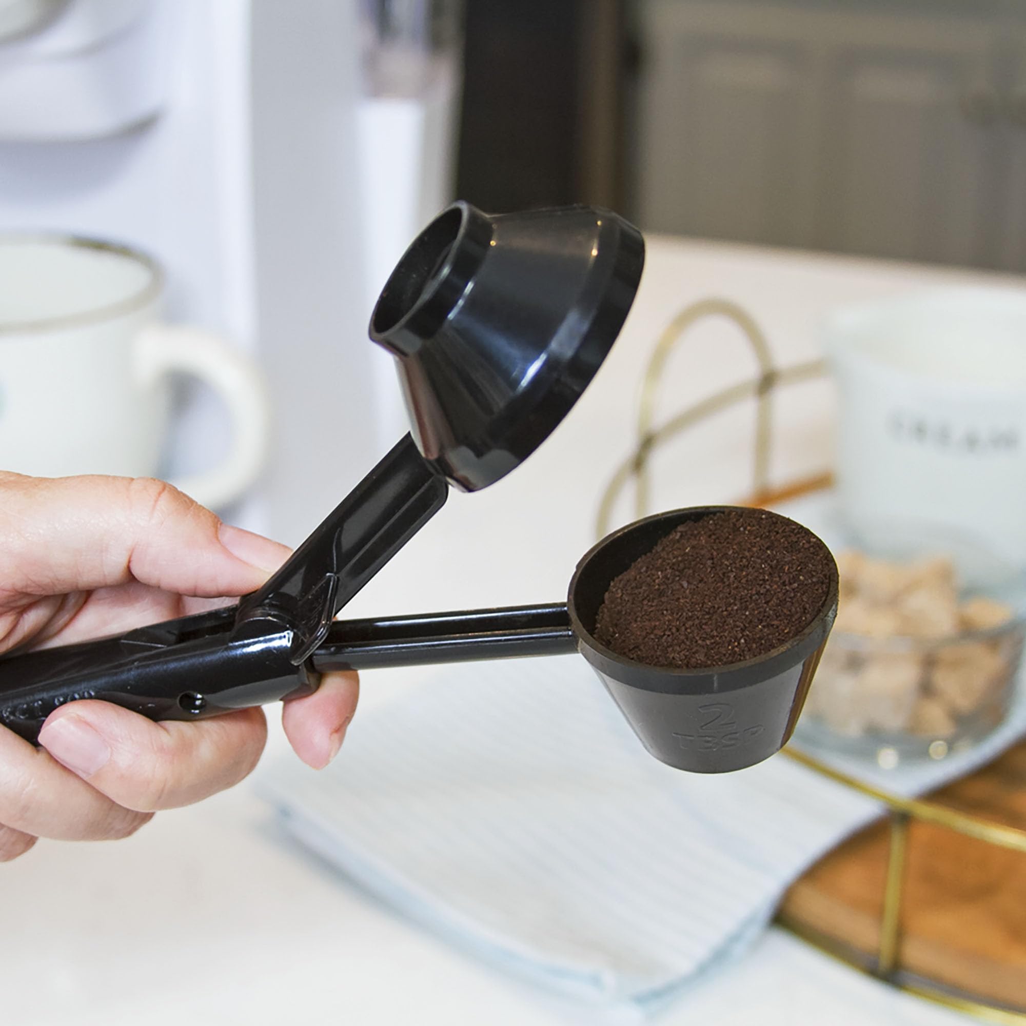 Perfect Pod Ez-Scoop Coffee Scooper & Funnel For Reusable K Cup Refillable Coffee Pods, 2 Tablespoon Capacity