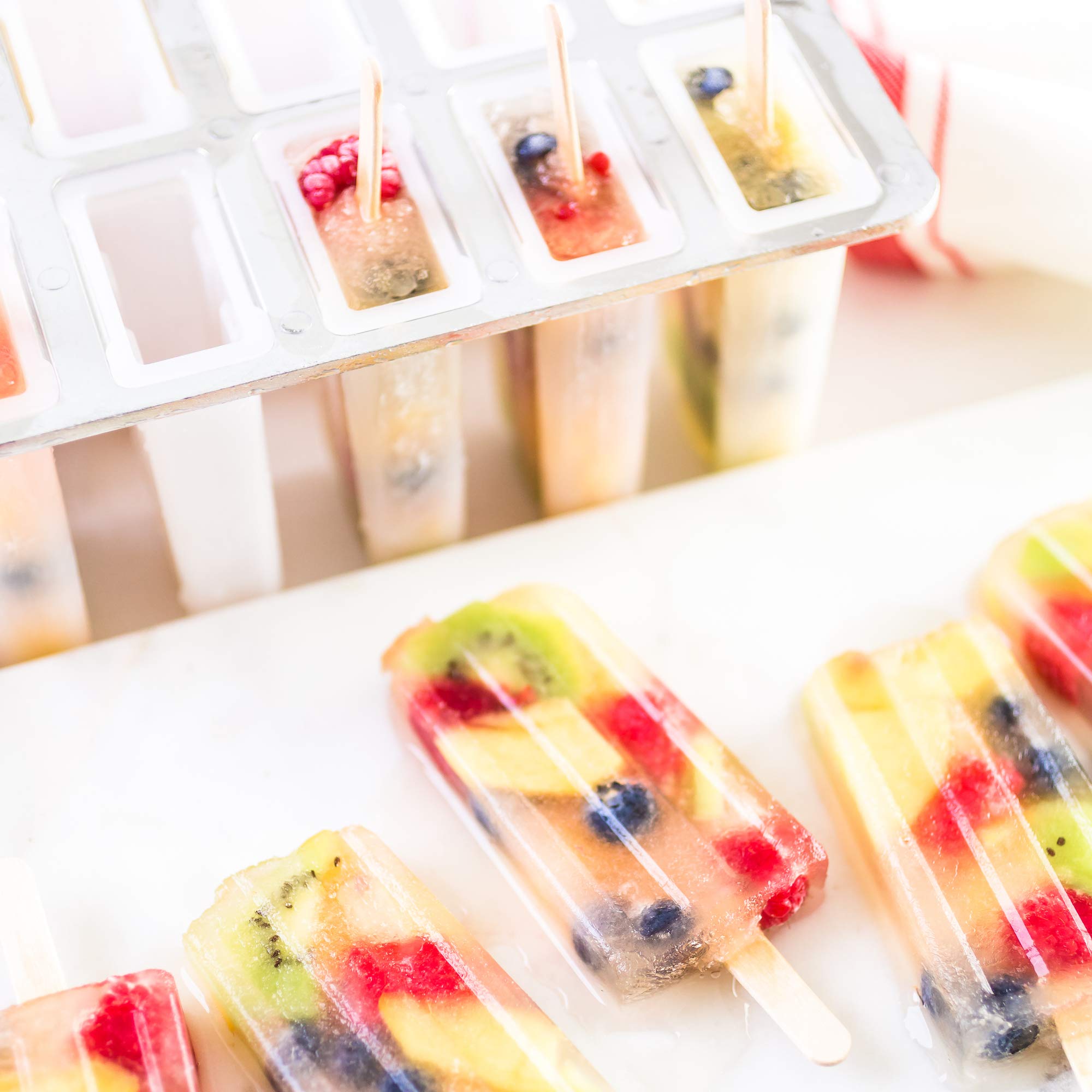 Fox Run Frozen Maker Set Ice Pop Mold, With 24 Popsicle Sticks, Bpa-Free