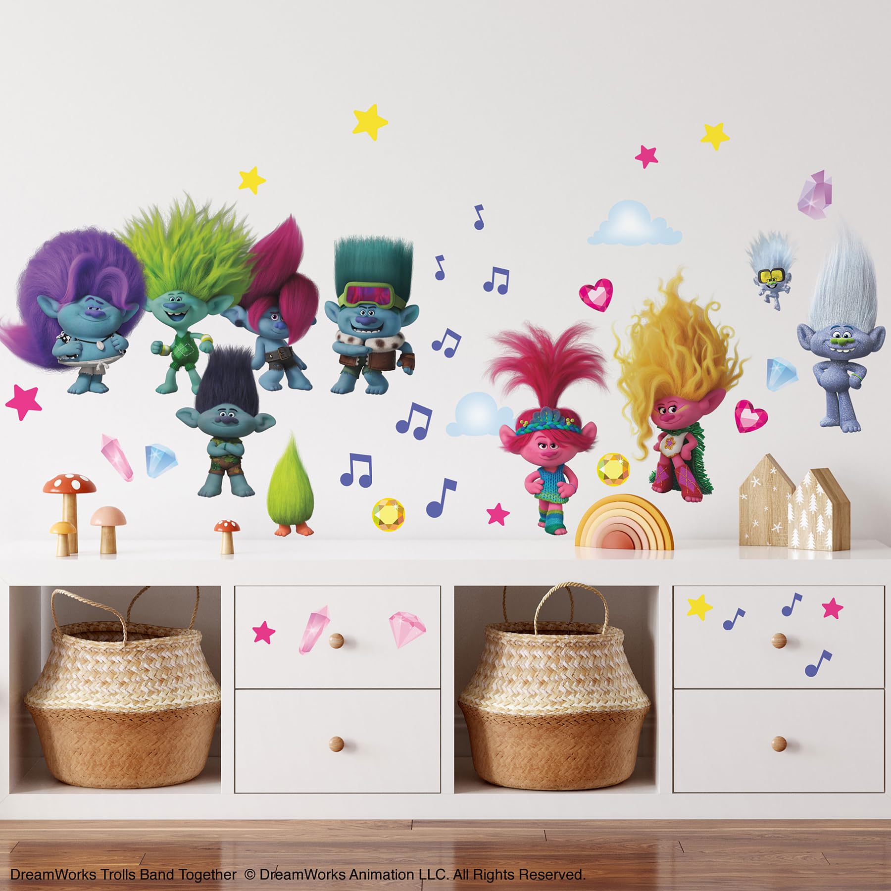 Dreamworks Trolls 3 Band Together With Glitter Wall Decal By Roommates, Rmk5435Scs