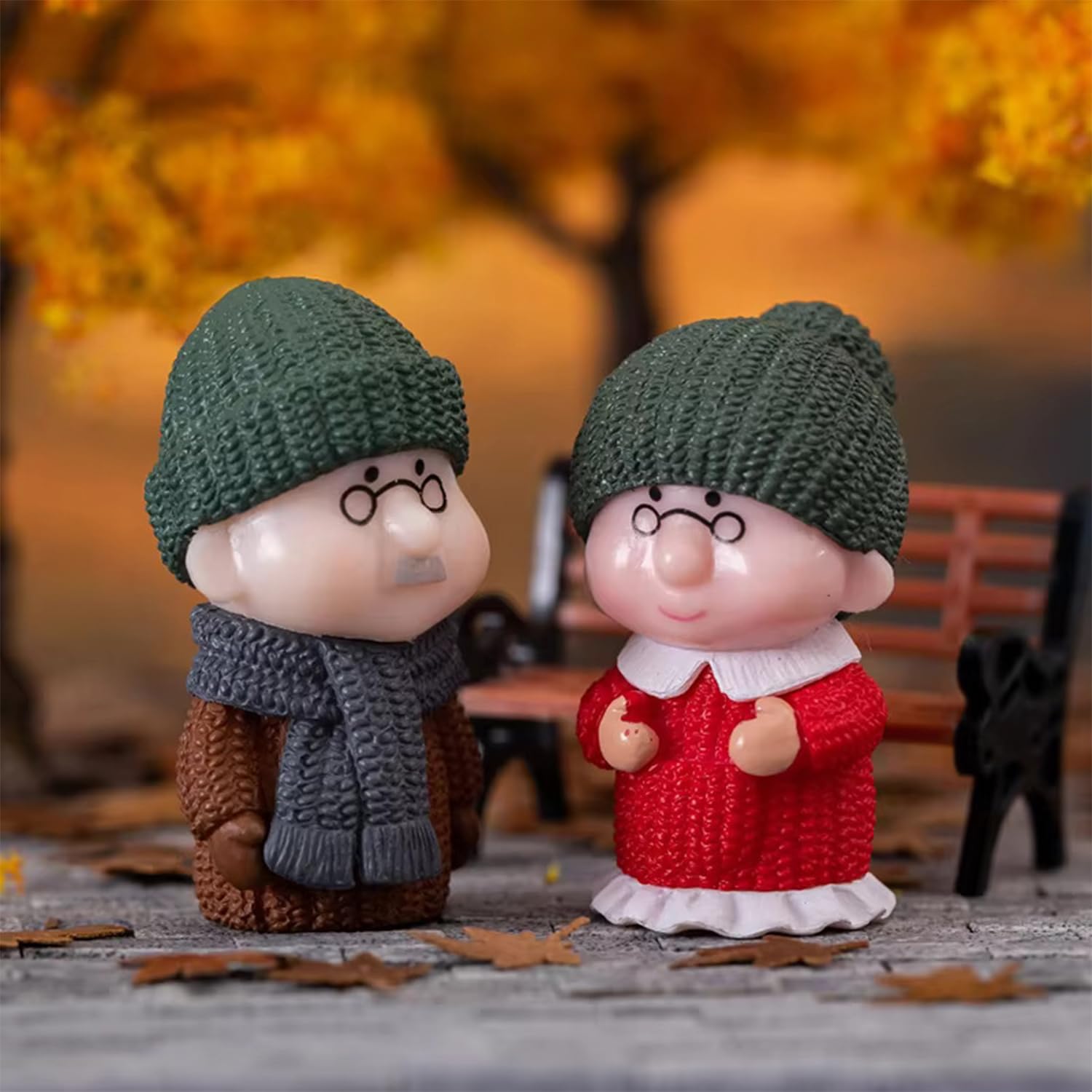 Ascension Old Aged Winter Wear Love Couple Set Decorative Showpiece For Home Room Decor Table Decoration Gift For Grand Parents 