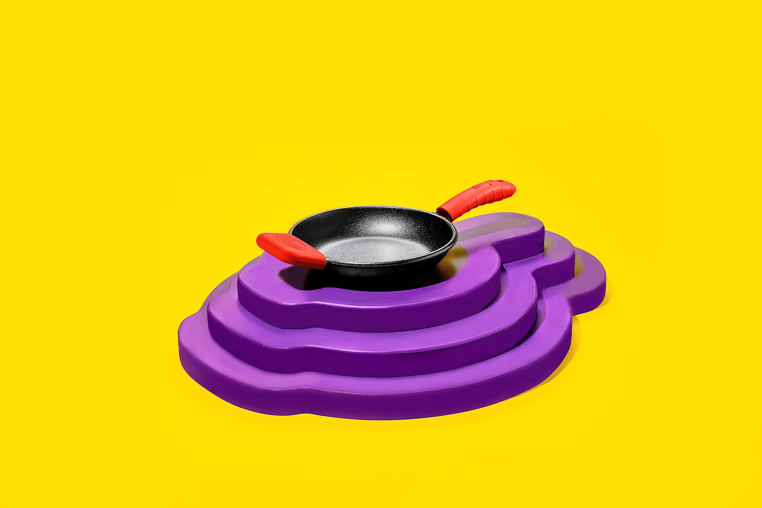 Lodge Bold Silicone Hot Handle Holder - Dishwasher Safe Hot Handle Holder Upgraded Design For Lodge Bold Products Only - Heat Pr