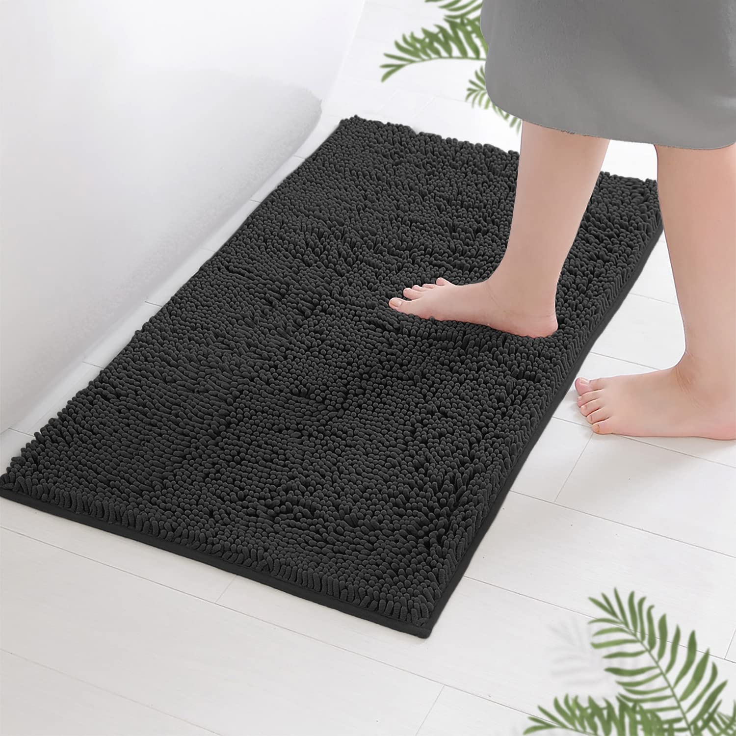 LuxUrux Black Bathroom Rug  Non-Slip Bath Mat 24 ' ' x 17 ' ' Machine-Washable Bath Mats with Water Absorbent Soft Microfibers Chenille Plush Bath Rugs-Black