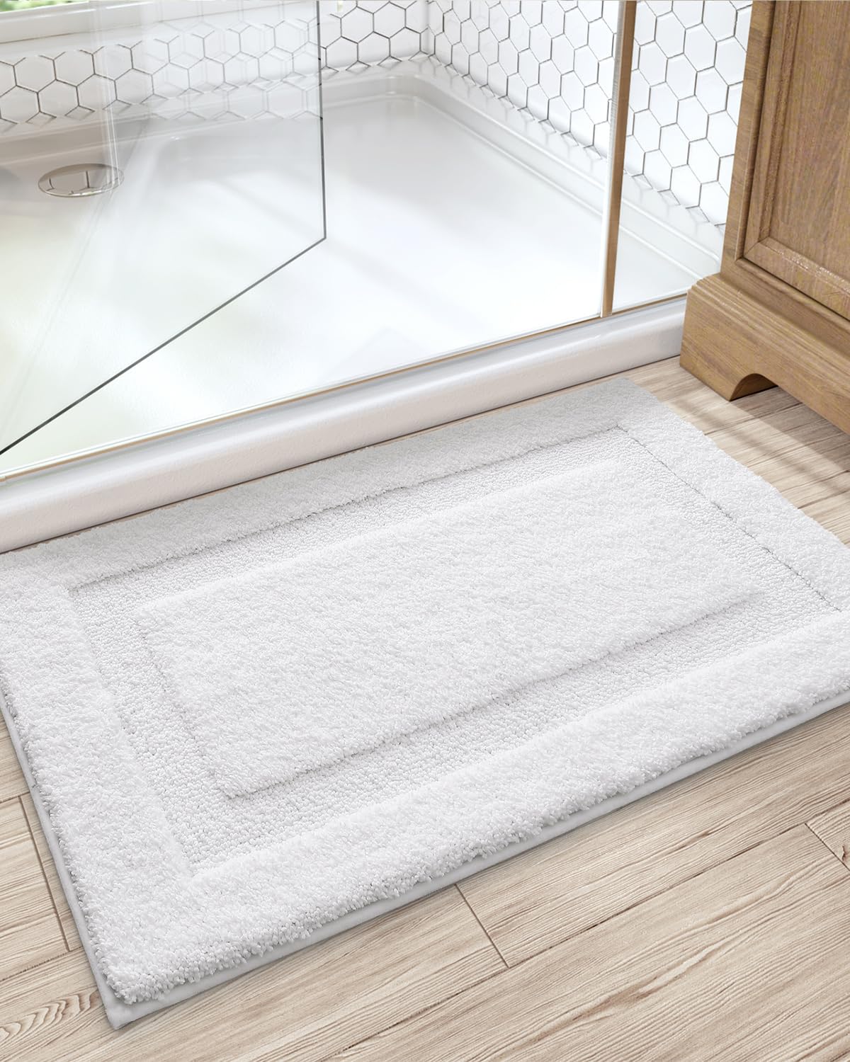 Lumi Bathroom Rugs, 17''X30'' Ultra Soft Bath Mats For Bathroom, Absorbent Bath Mat, Microfiber Washable Bath Rug, Non Slip Rubb