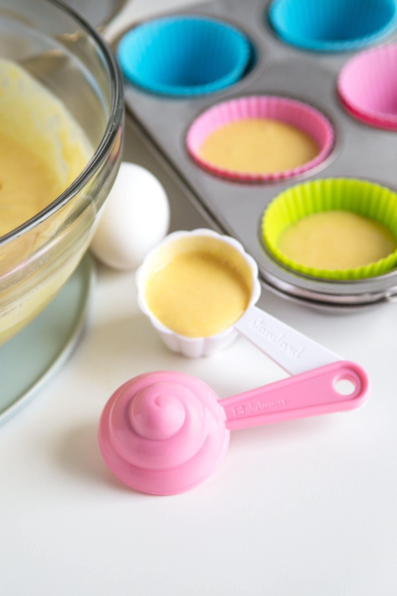 Bakelicious Cupcake Batter Spoon, Pink & White, 2.5x3.88x7.25 inches, Model 73850