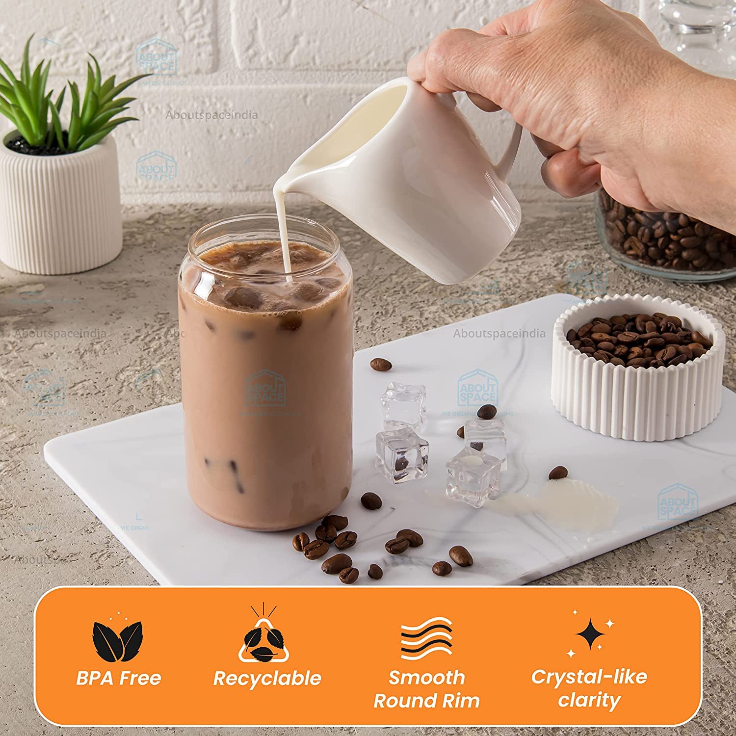 KiKiluxxa Round Glass Tumbler Can with Straw and Lid - 540ml - Pack of 4 - Glass Sipper with Straw for Fruit Juice Milk Mug