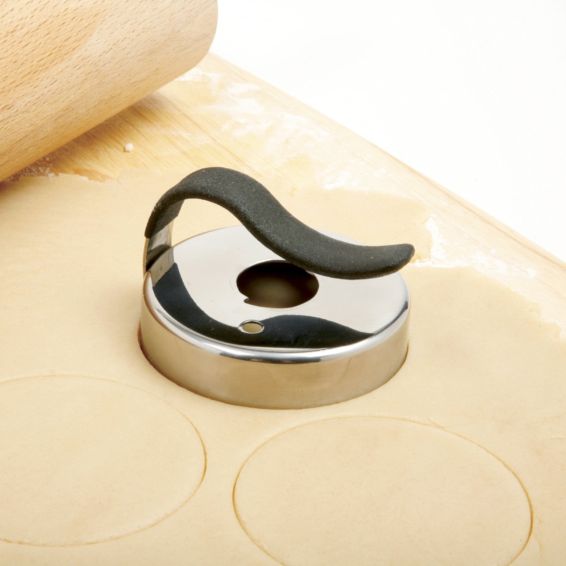 Norpro Donut Biscuit Cutter With Removable Center 3'' X 3''