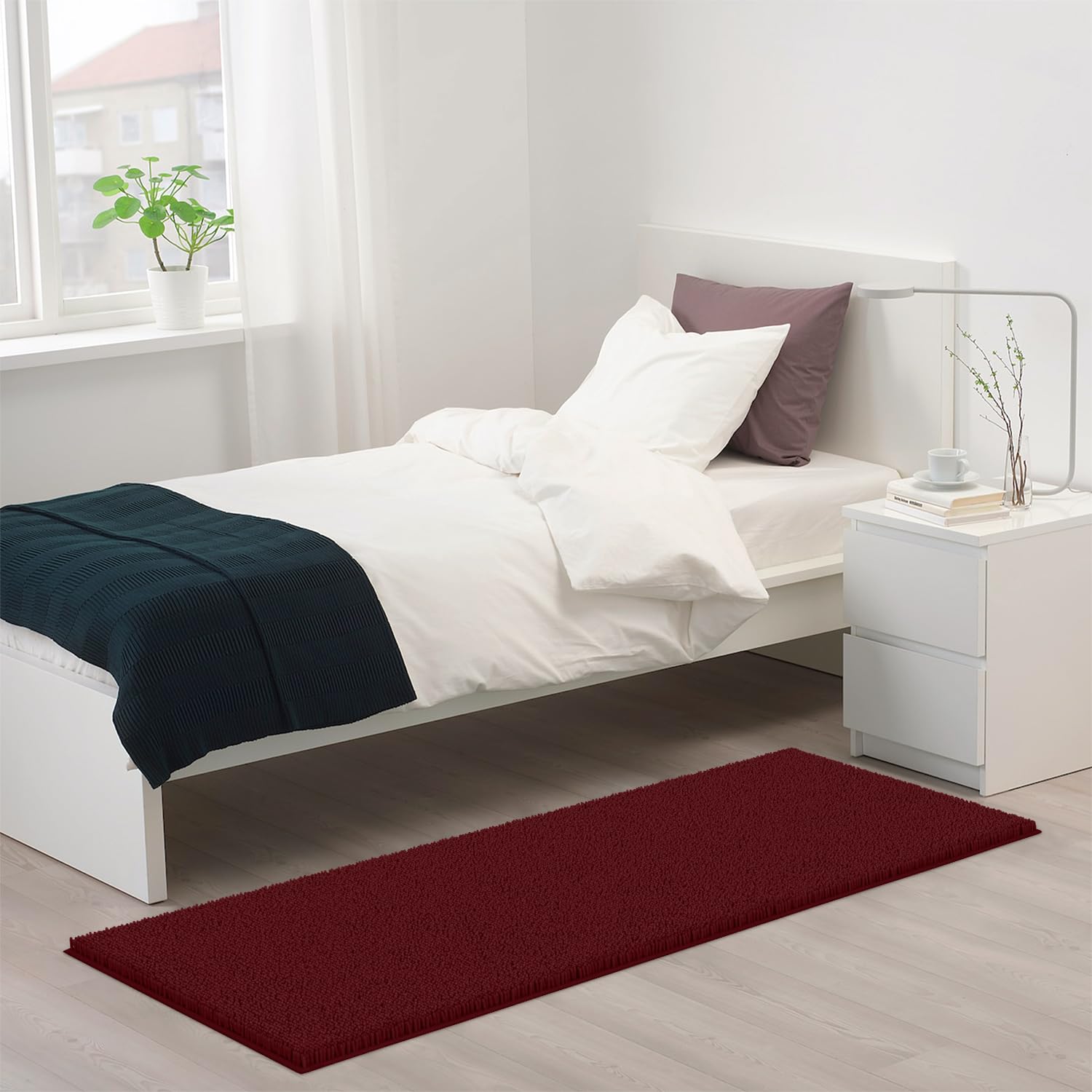LuxUrux Plush Bath Mat: 1'' Chenille Microfiber  Super Absorbent Shaggy Rug (21x59  Burgundy) - Machine Wash & Dry Style