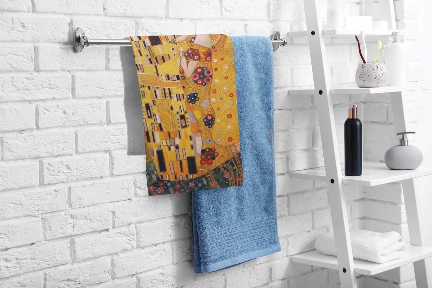 Ofloral Hand Towels Cotton Washcloths Gustav Klimts The Kiss Oil Painting Art Comfortable Super-Absorbent Soft Towels For Bathro