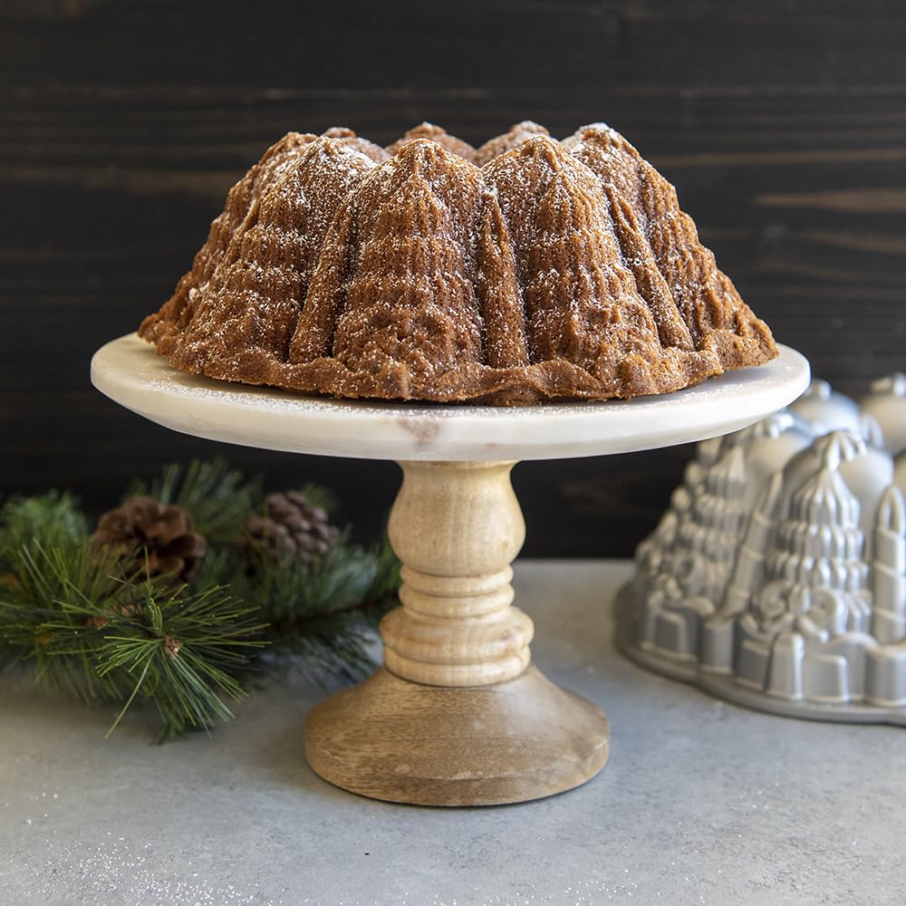 Nordic Ware Verry Merry Bundt