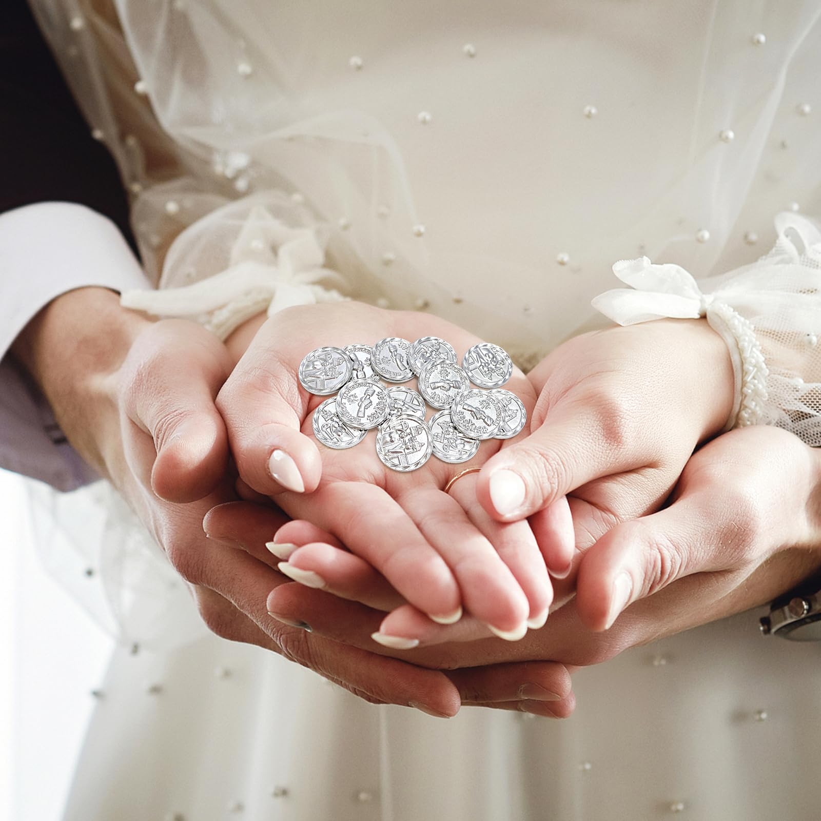 Wedding Arras Coins Set, Arras De Boda Catolica, Arras Para Boda Catolica Silver Heart Shaped Box with Decorative Rhinestone Cry