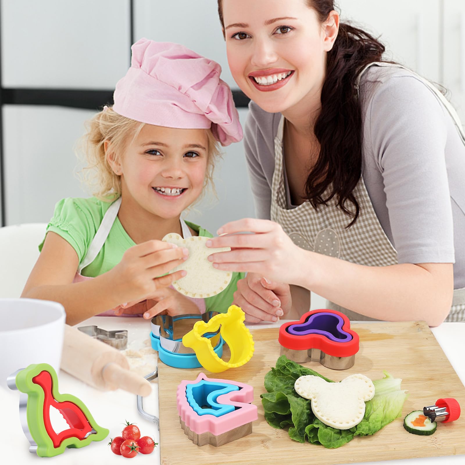 Muyiyamei Sandwich Cutter And Sealer Set, 4 Bread Sandwich Sealer Pancake Maker Diy Children'S Cookie Cutter Bento Box, Mouse He
