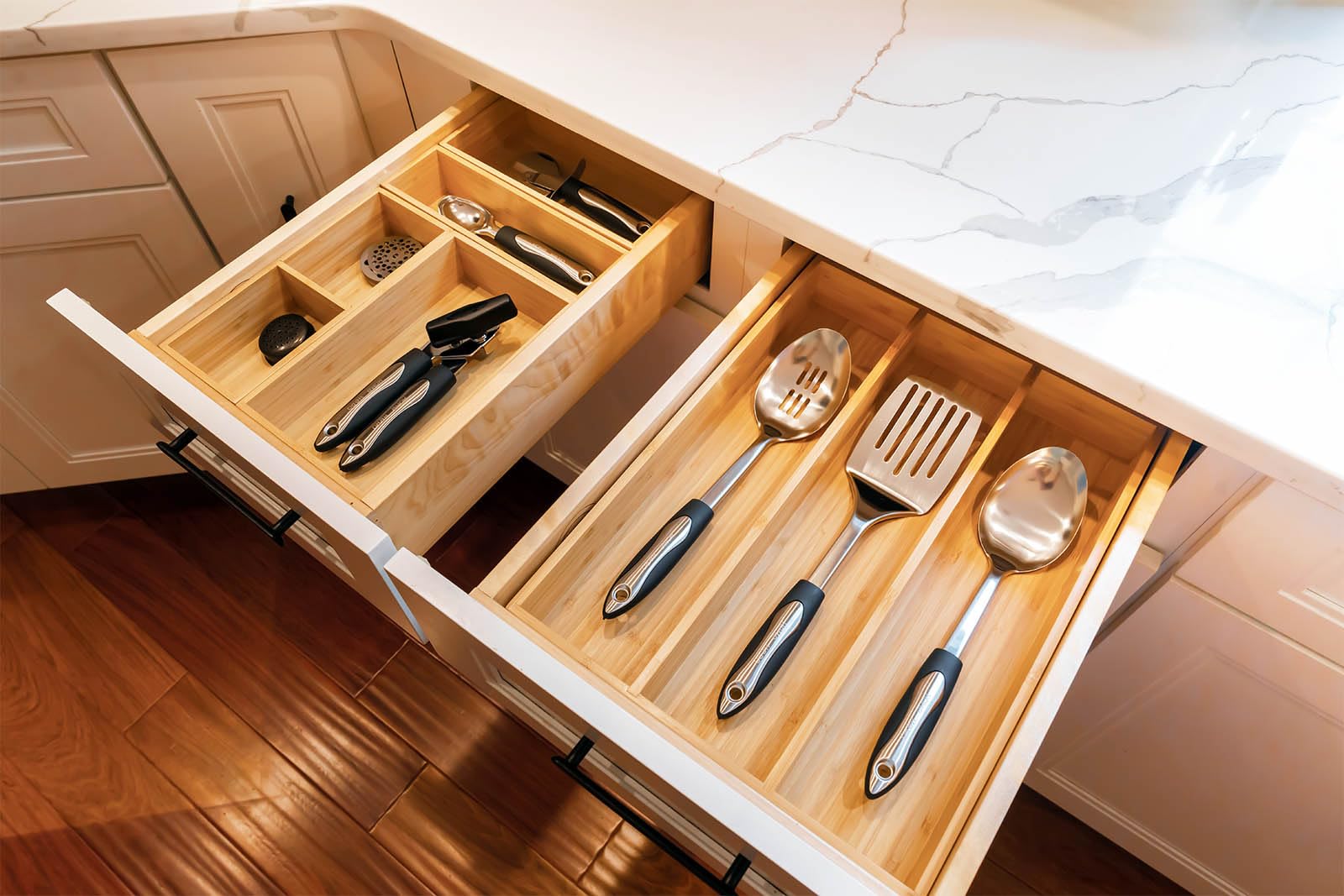 Umilife Bamboo Kitchen Utensils Organizer, 13 Inch Drawer Dividers For Silverware, Extra Deep Holder, With Non-Slip Feet, Wood C