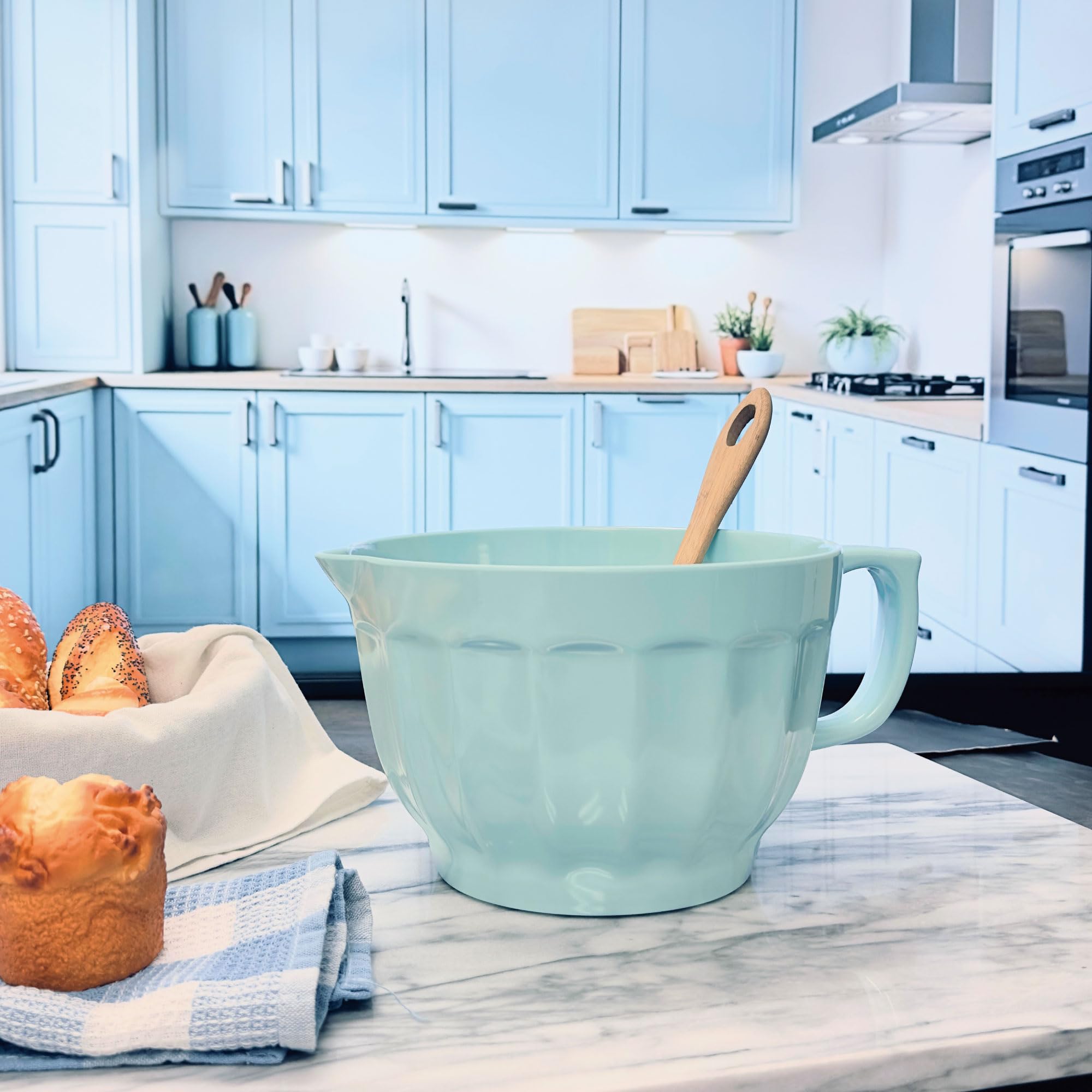UPware Melamine Batter Bowl 4.3 qt with Pour Spout & Handle, Non-Slip Base, Latte Blue, Model A_546B