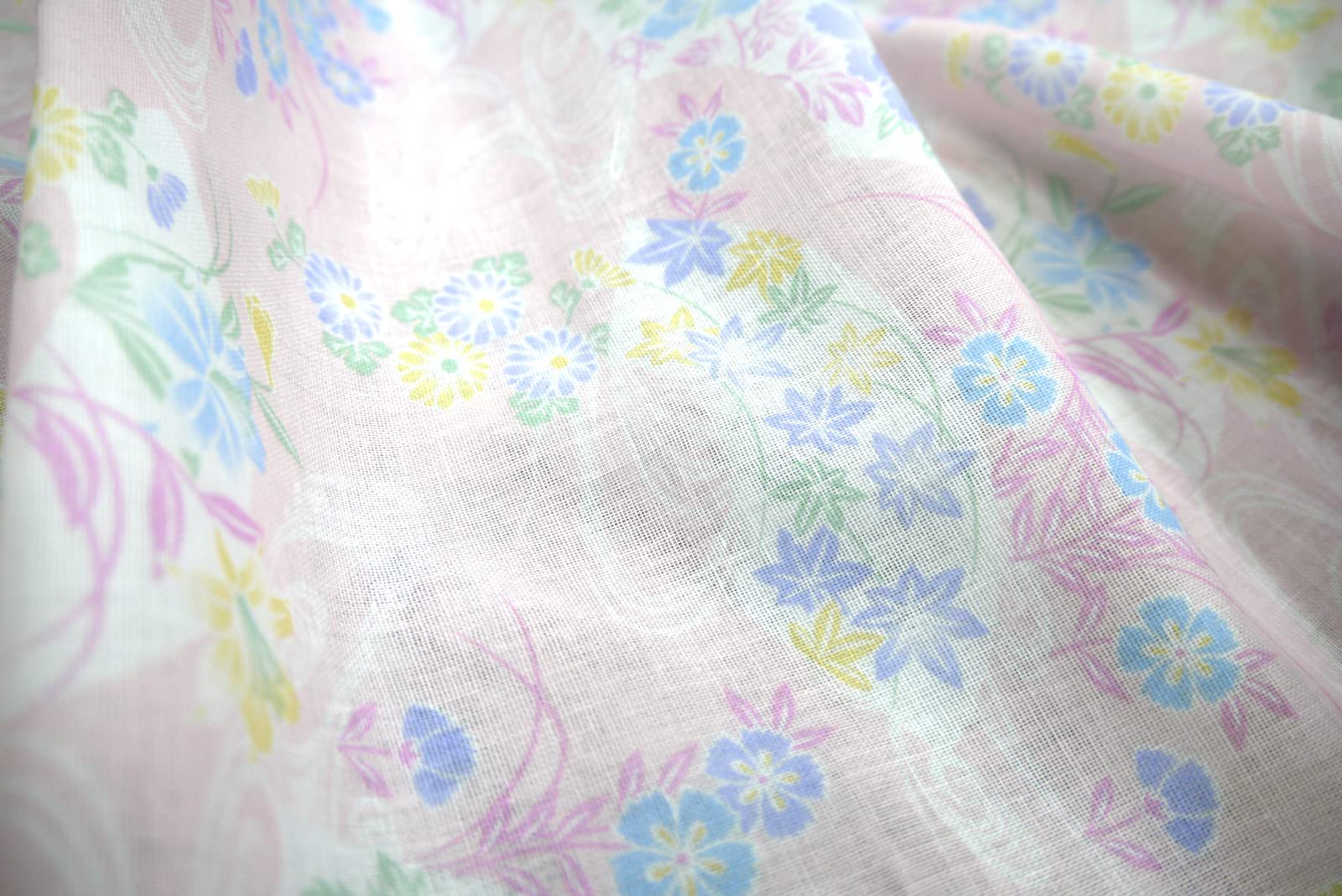 Mikura Double Gauze Tenugui, Japanese Towel, Tsujigahana (Pink)