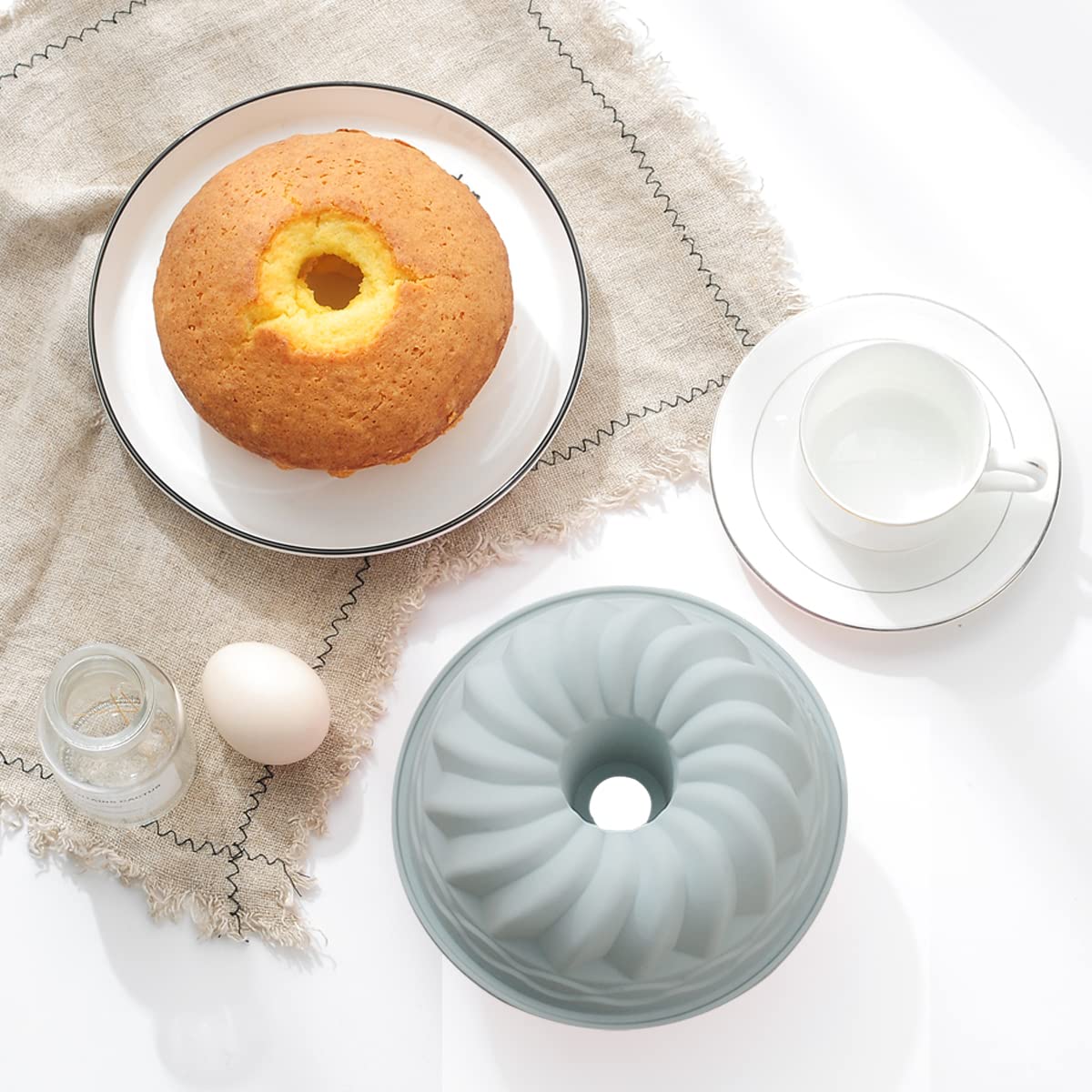 Rekidool 6.4 Inches Novelty Round Baking Cake Pans, Non-Stick Silicone Fluted Tube Pans Set, Bakeware Cake Molds For Small Birth