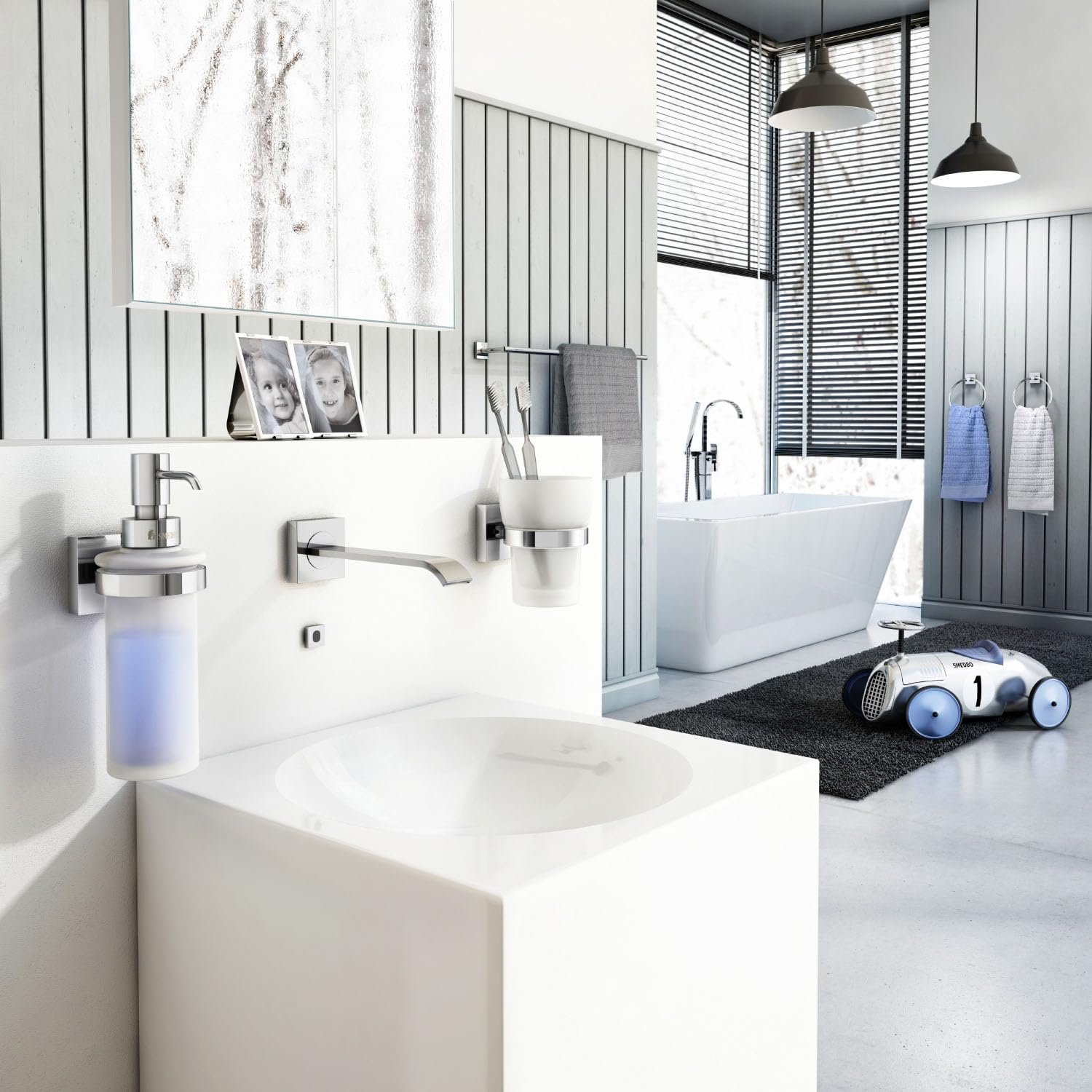 Smedbo Sme, Polished Chrome Rk369 Soap Dispenser Wallmount